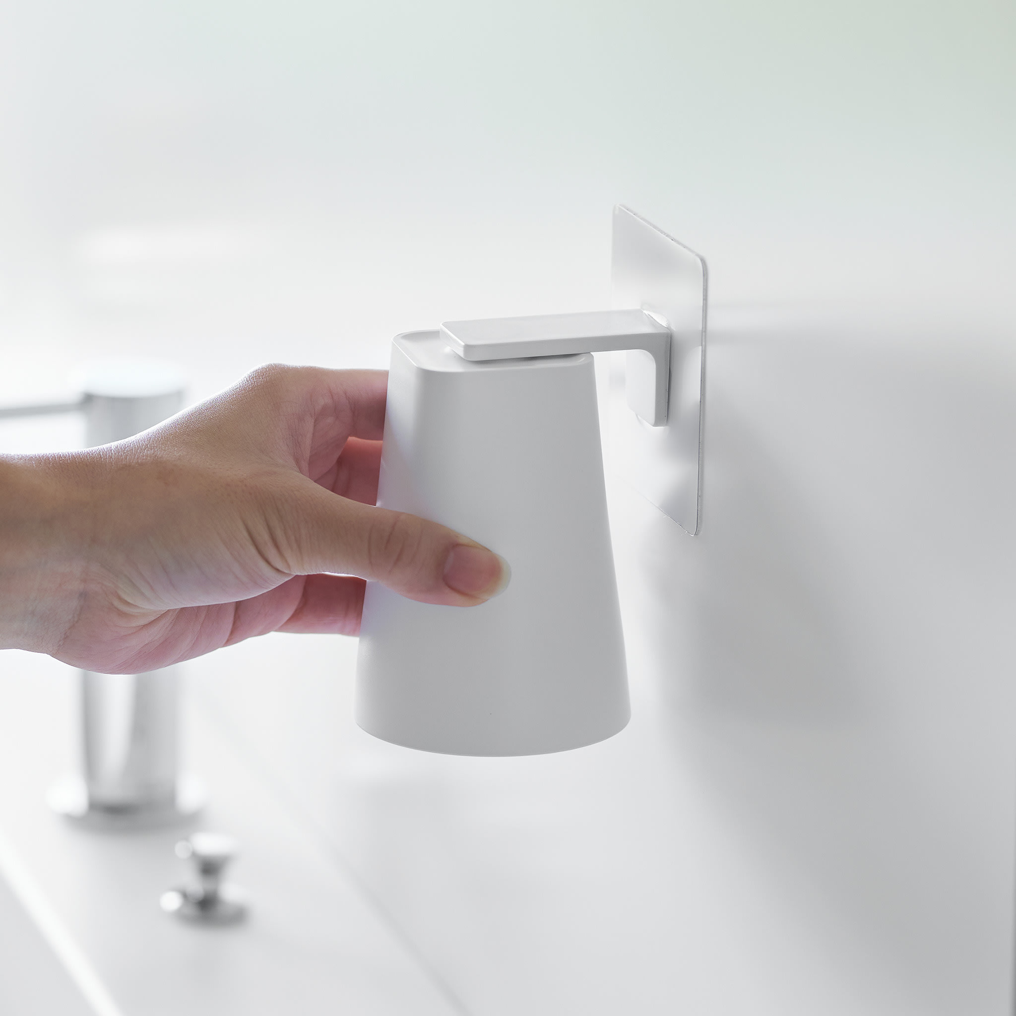 Film Hook Holder with Cup : Quick Drying