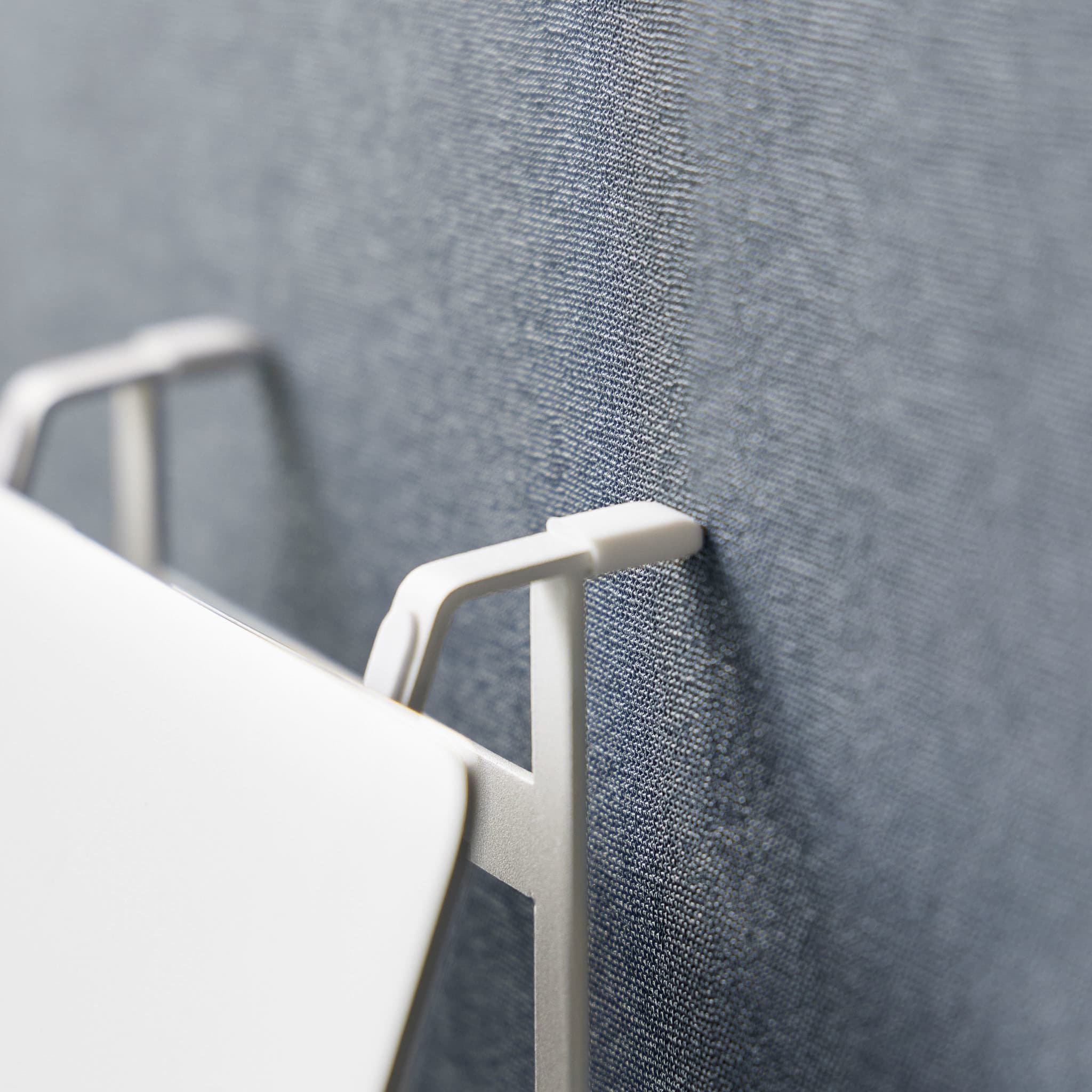 2-Wege-Ständer für Laptop und Tablet : Mit Silikonkappen für zusätzlichen Halt und Kratzfestigkeit