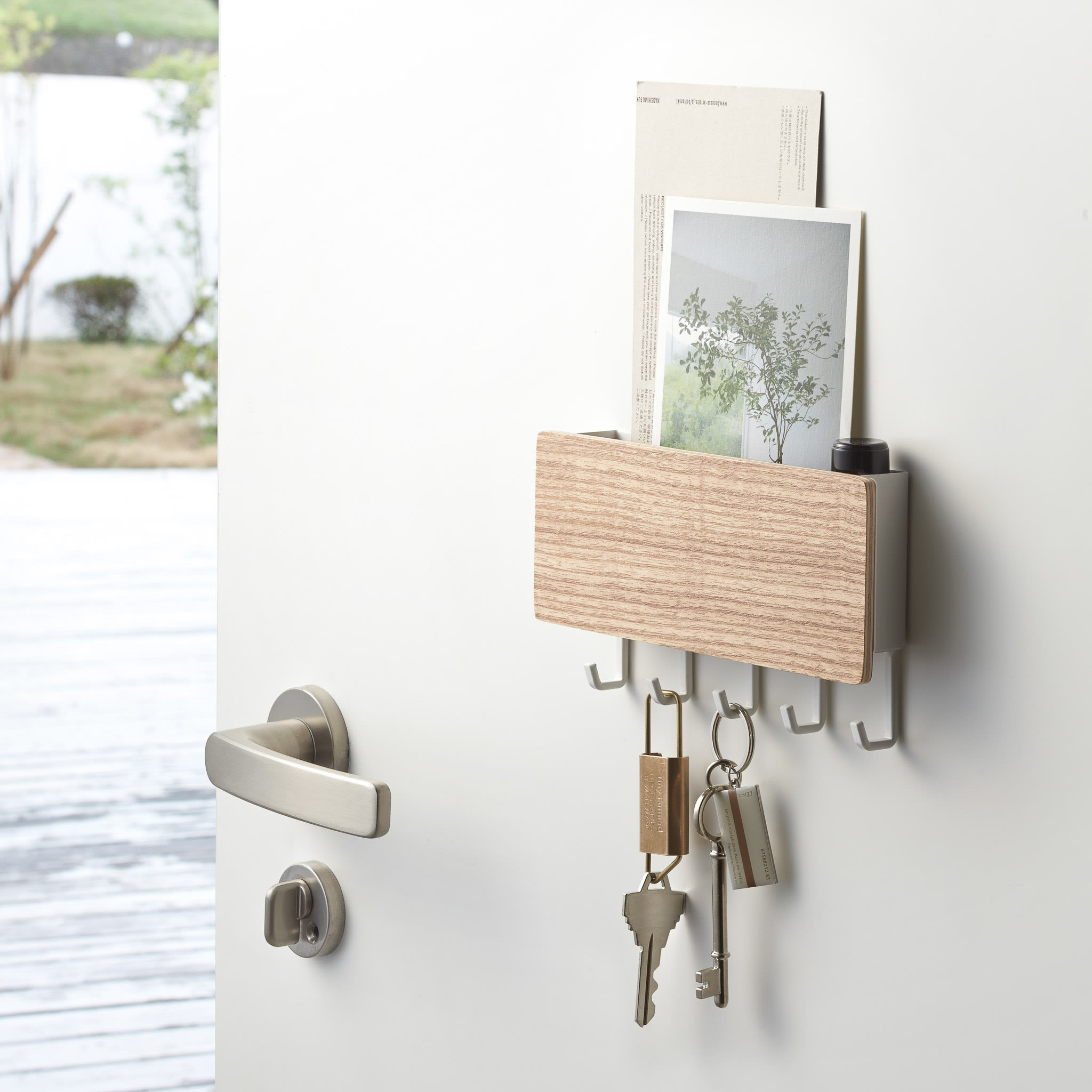 Magnetic Key Hooks with Tray : Flexible Mounting Options