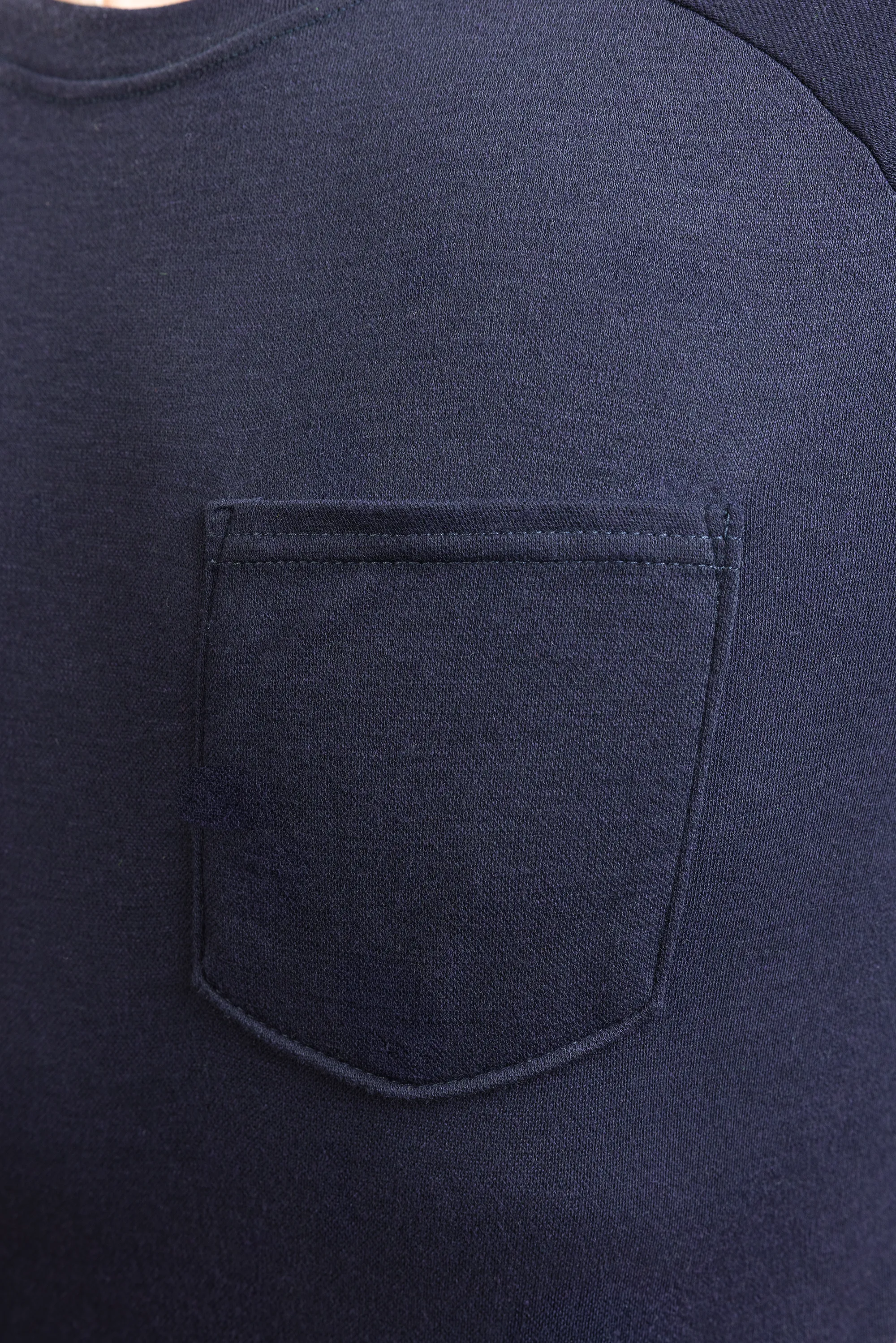 TEE-HXN-15-rt.webp