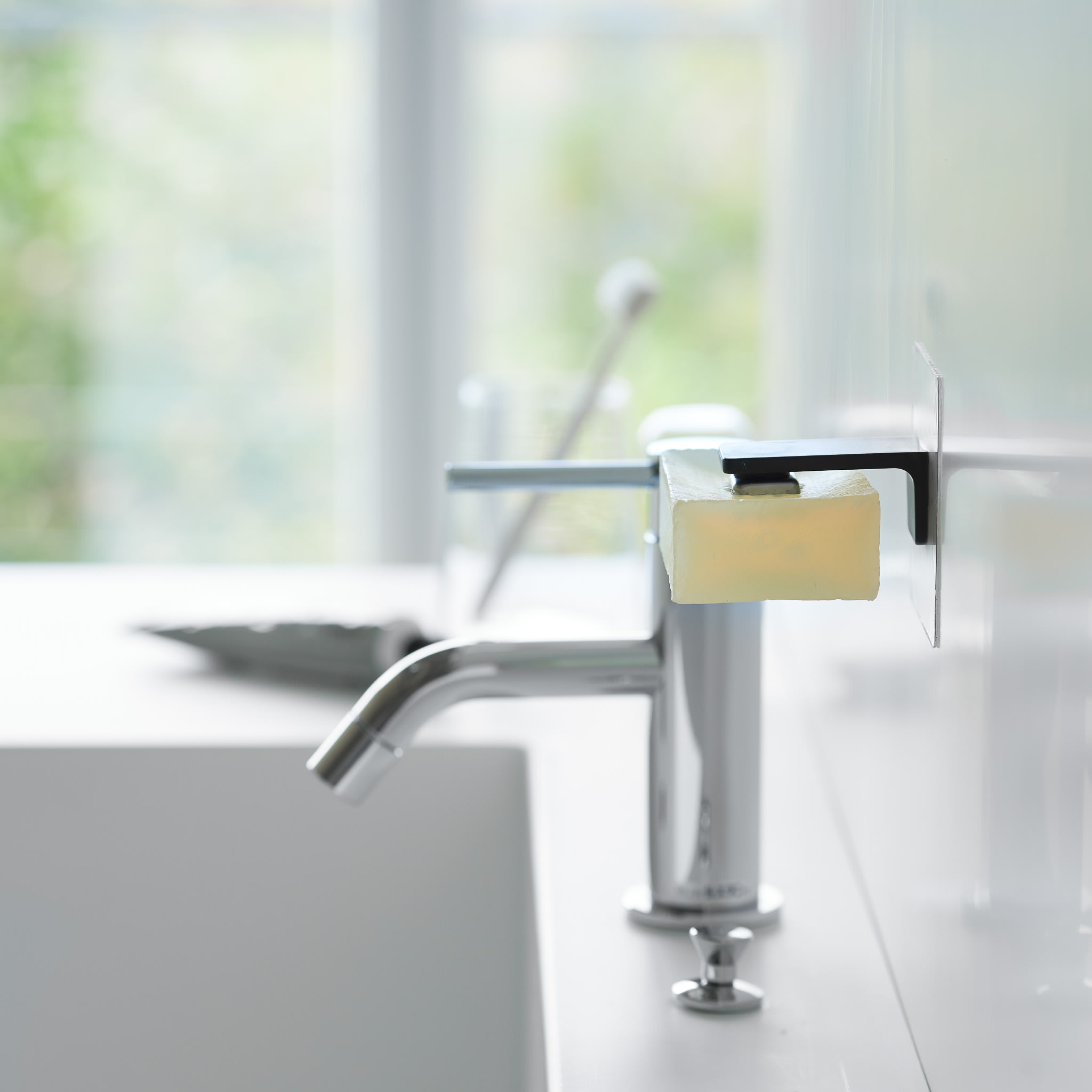 Film Hook Soap Holder with Magnet : Floating Storage