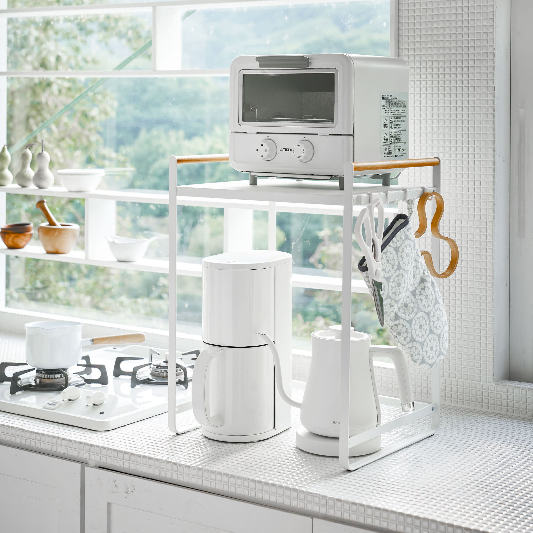 Appliance Rack : Additional Storage Space