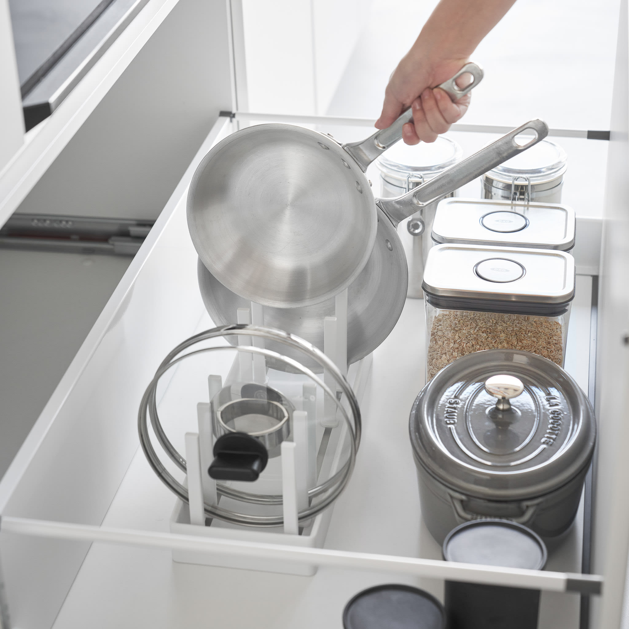 Adjustable Pot Lid & Pan Organizer : Silicone Cushion for Stability