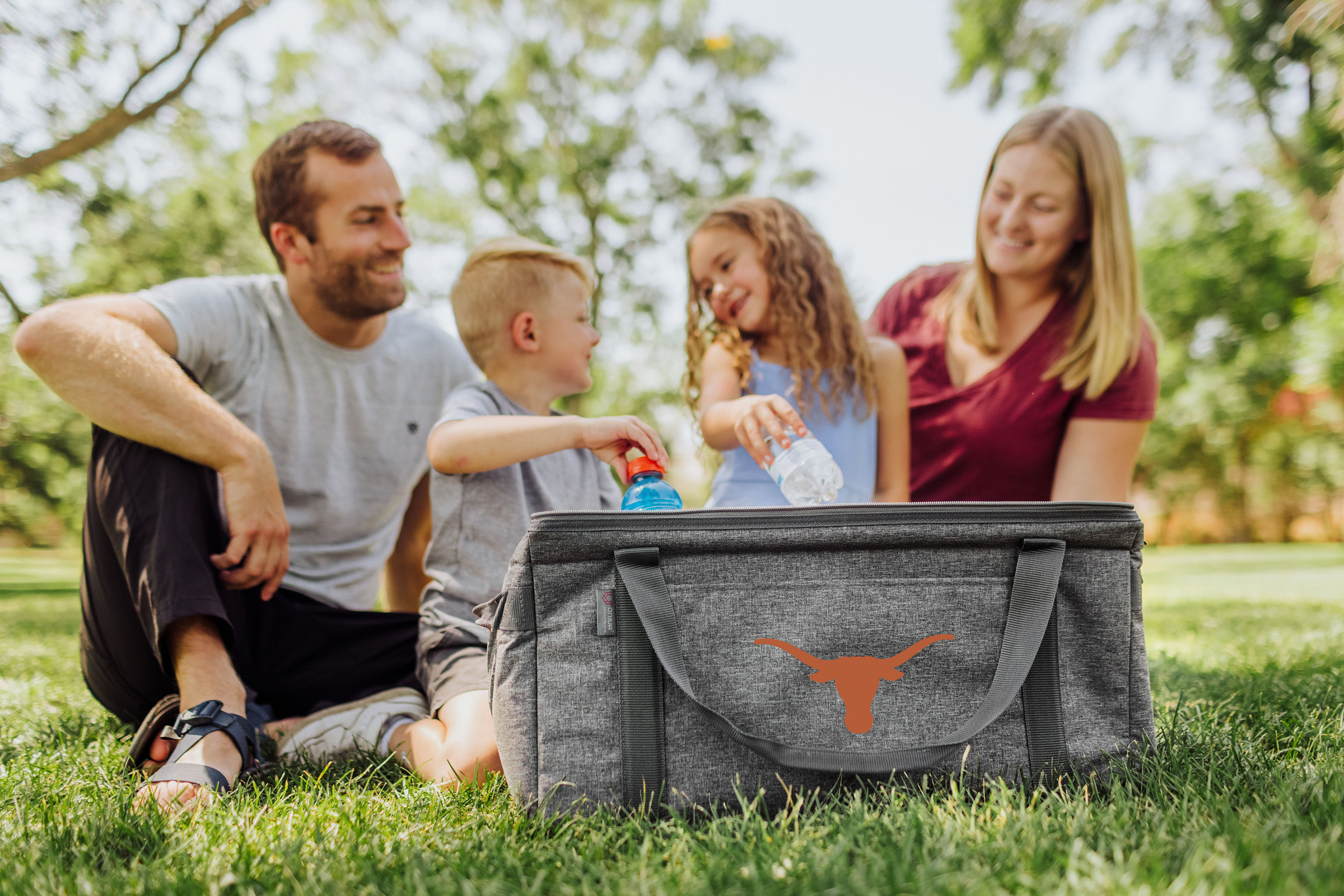 Texas Longhorns - 64 Can Collapsible Cooler