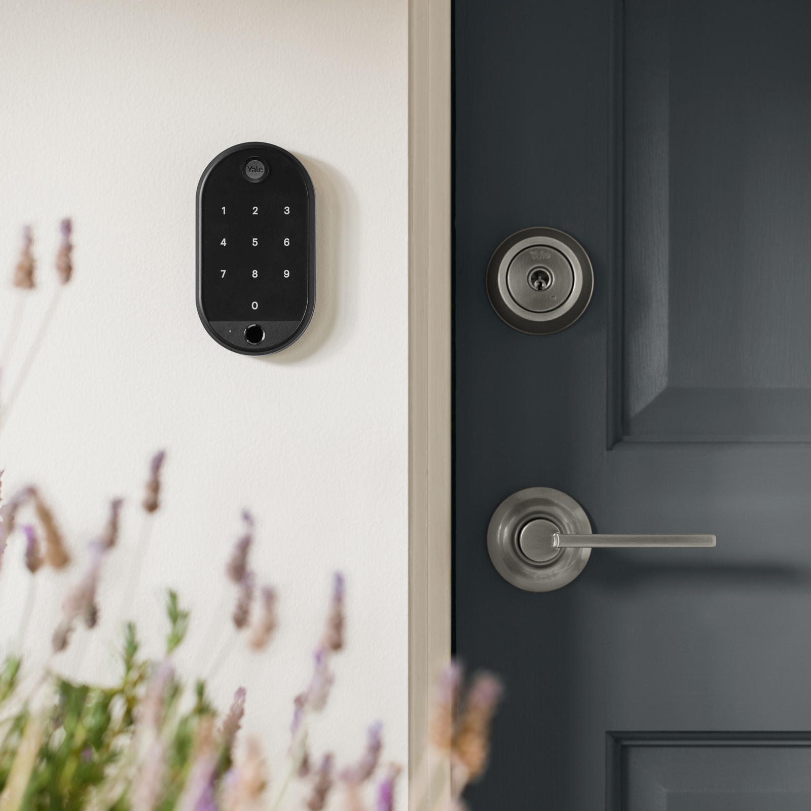 Yale Approach™ Lock with Wi-Fi and Keypad Touch