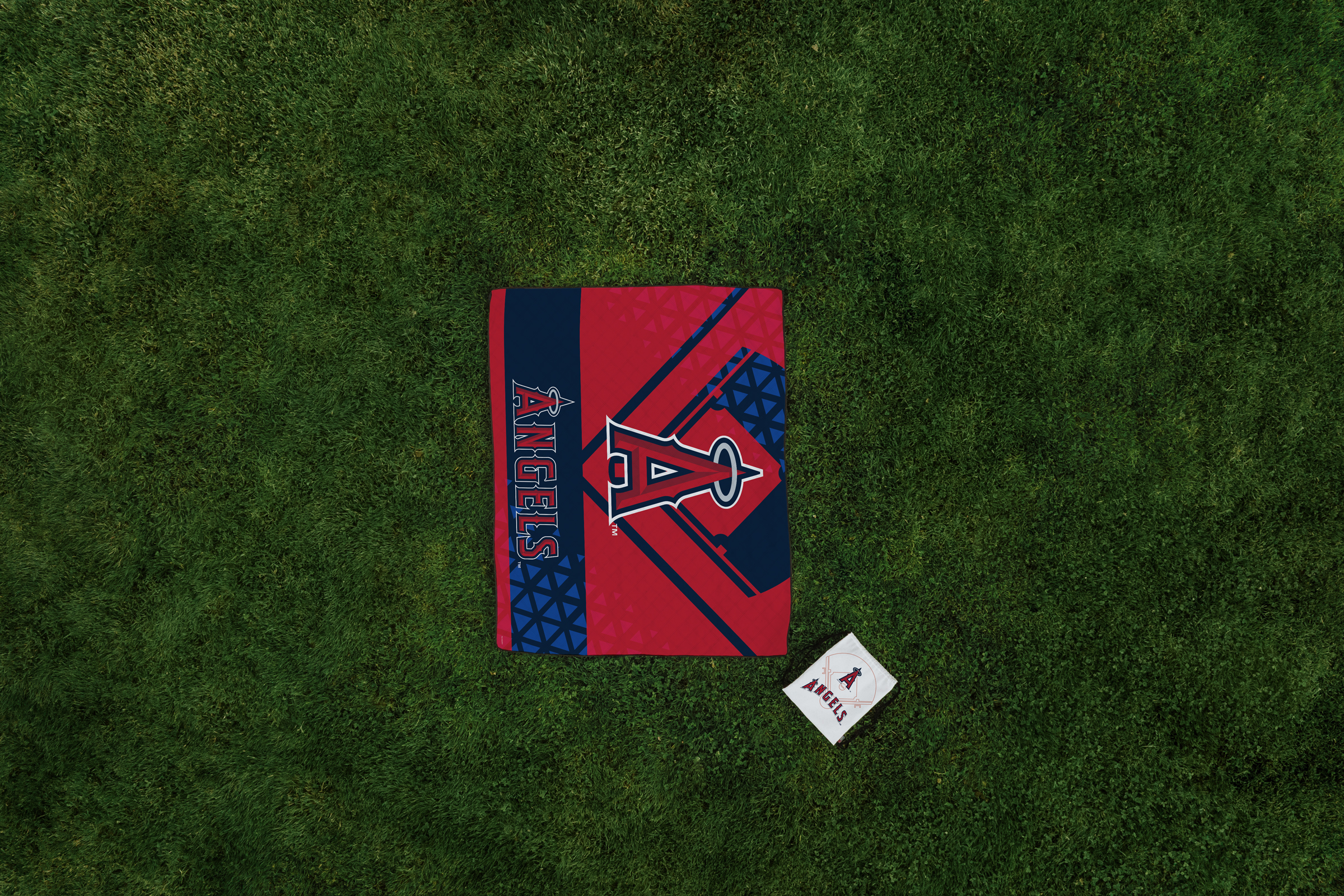 Los Angeles Angels - Impresa Picnic Blanket