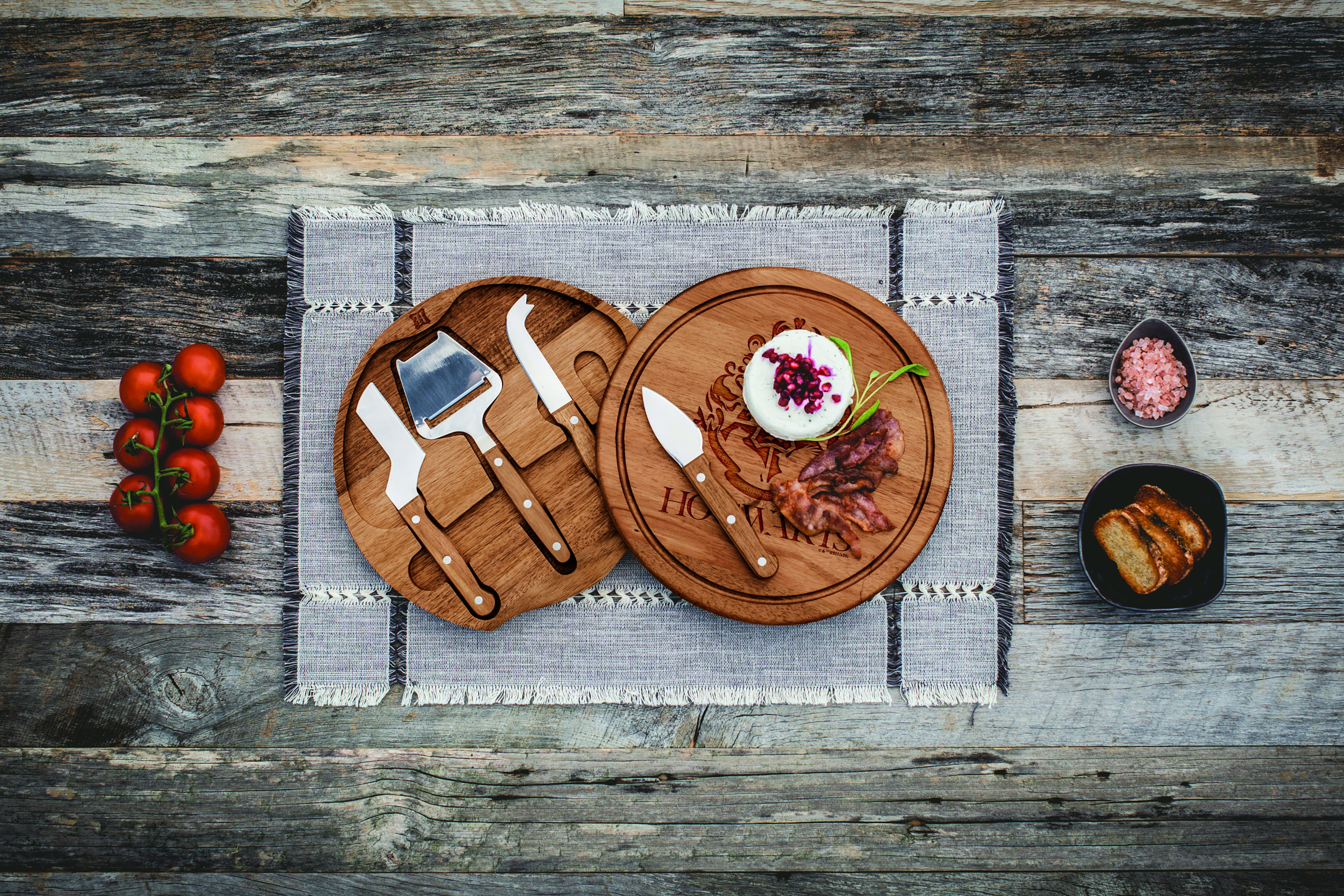 Harry Potter - Acacia Circo Cheese Cutting Board & Tools Set