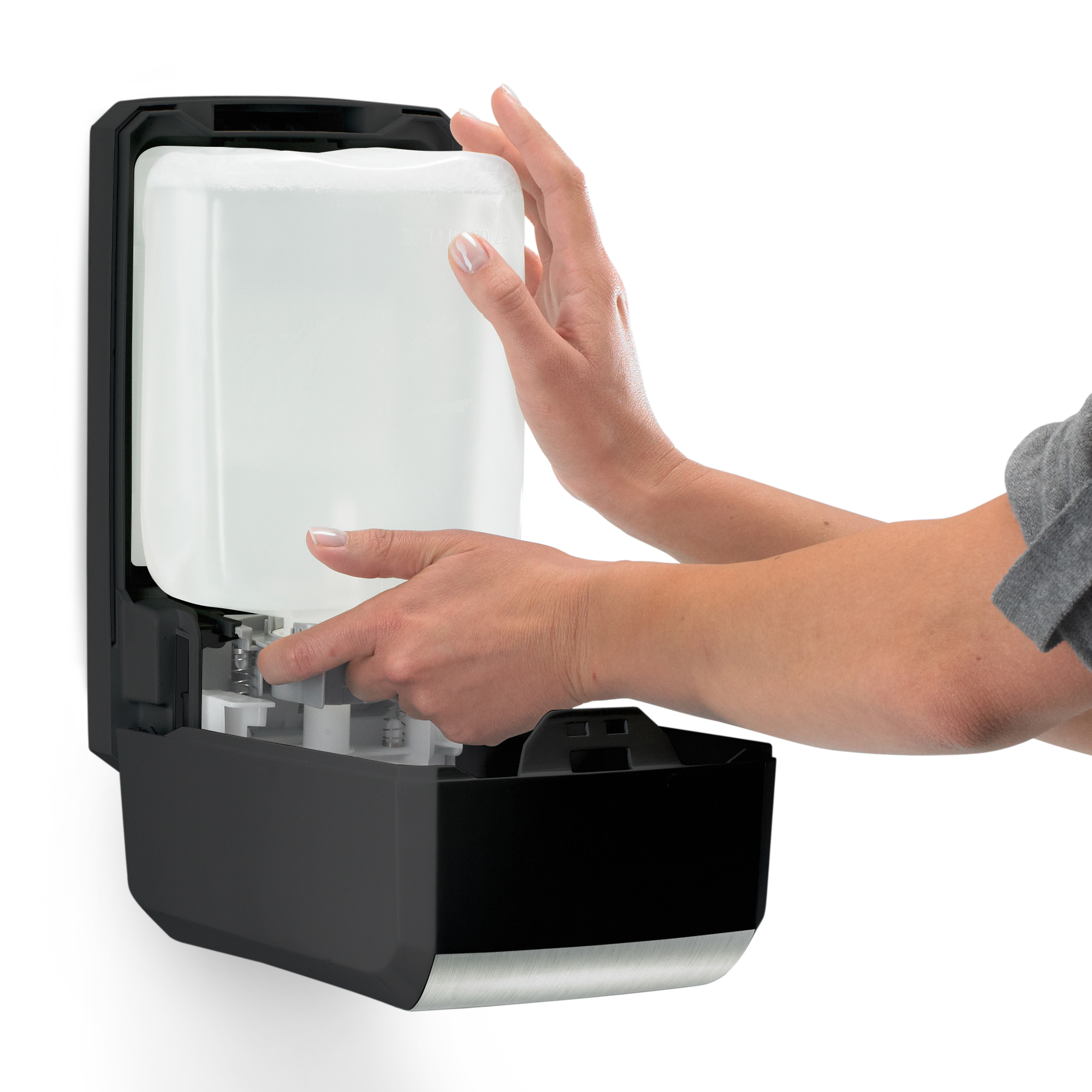 Picture of Fmx-20 Soap Dispenser, 2000 Ml, 6 1/2 X 4 7/10 X 11 7/10, Black/chrome, 6/carton