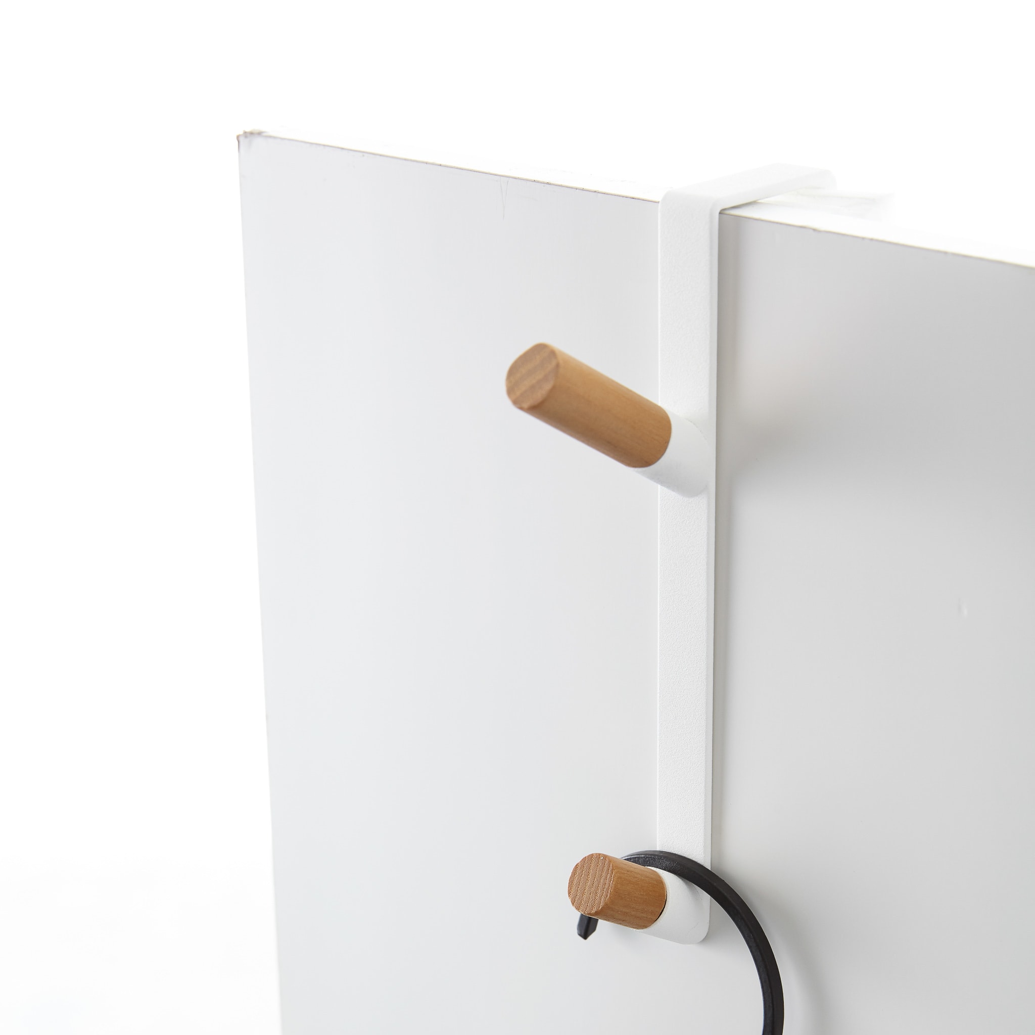 Over-The-Door Hooks : Easy Door Mounting