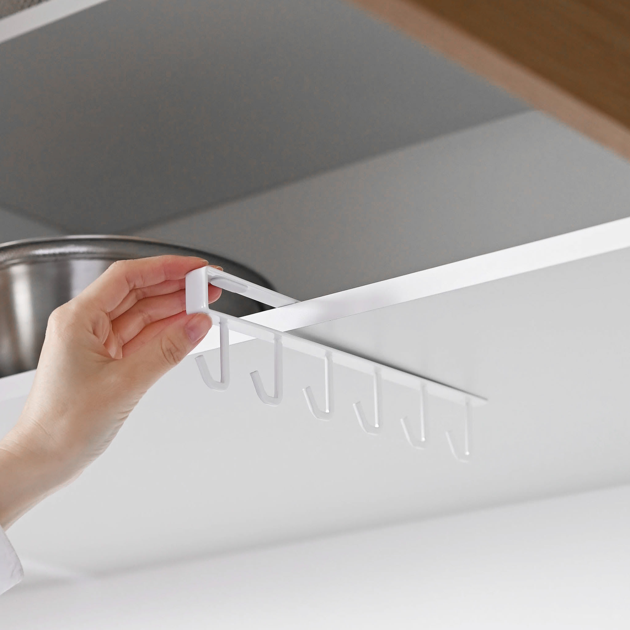 Under-Shelf Tool Hooks : Practical Clamp Design