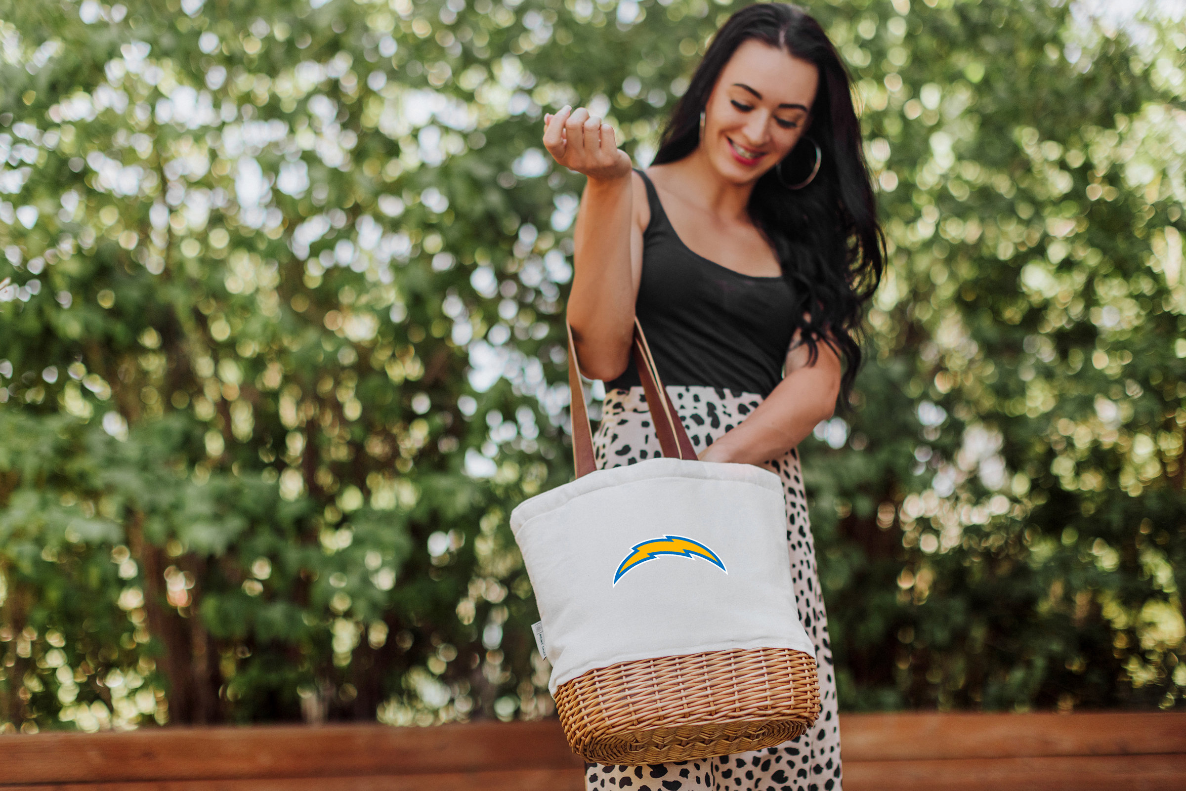 Los Angeles Chargers - Pico Willow and Canvas Lunch Basket