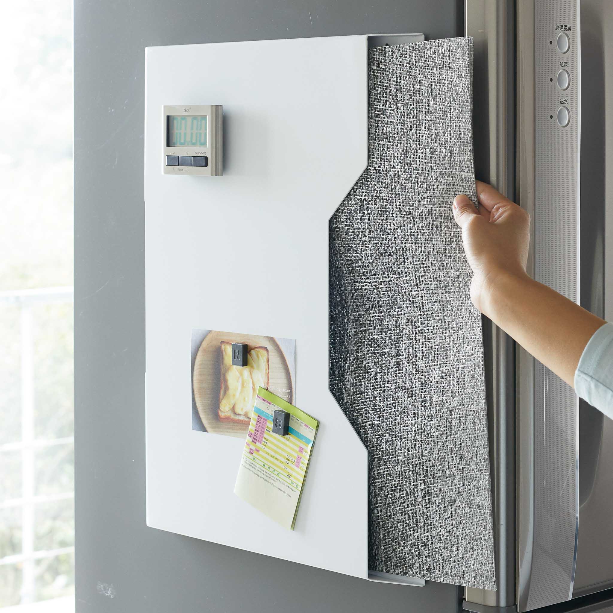 Placemat Case : Magnetic or Screw-Mounted