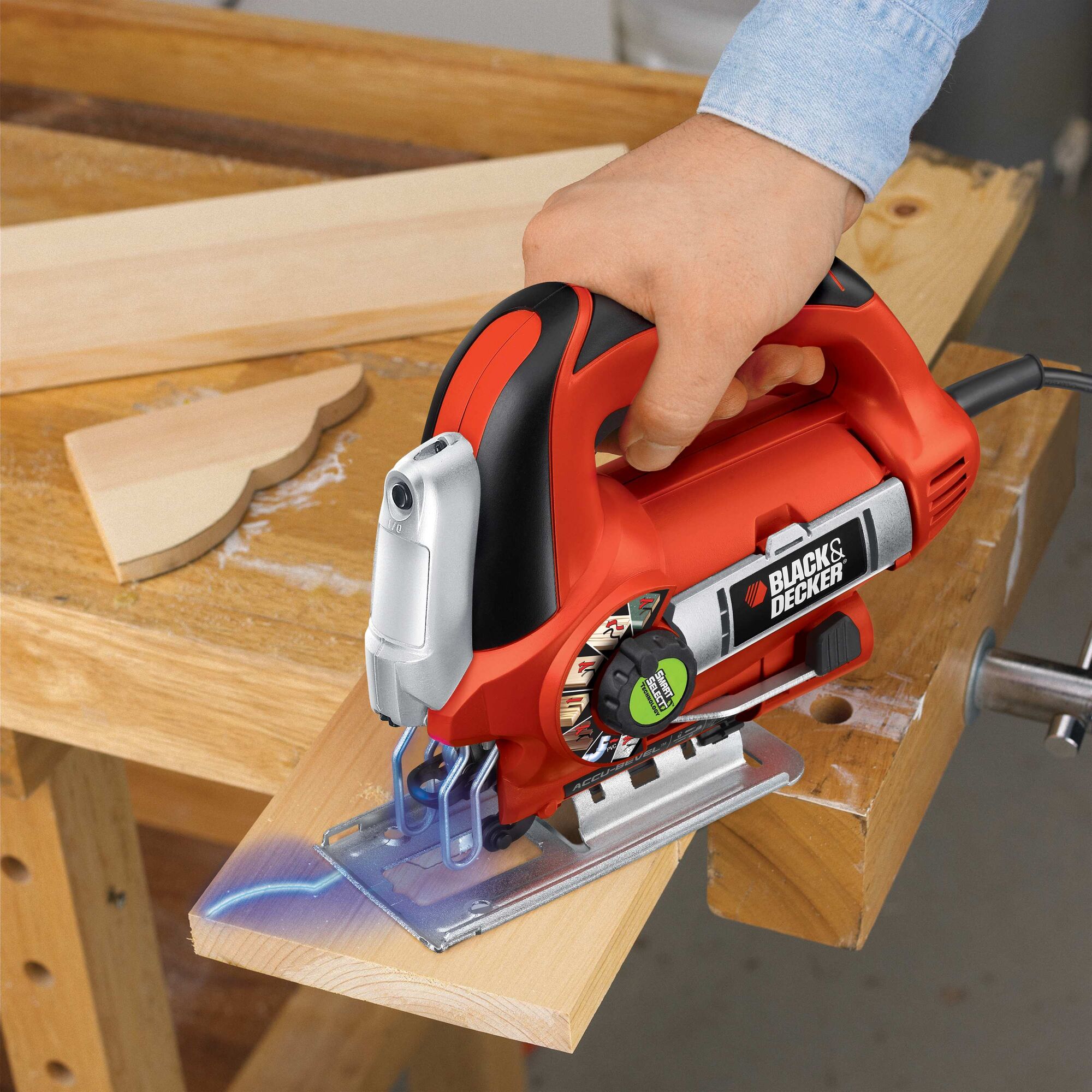 LINE FINDER 6 Amp Orbital Jigsaw with Smart Select Technology being used to cut wood.