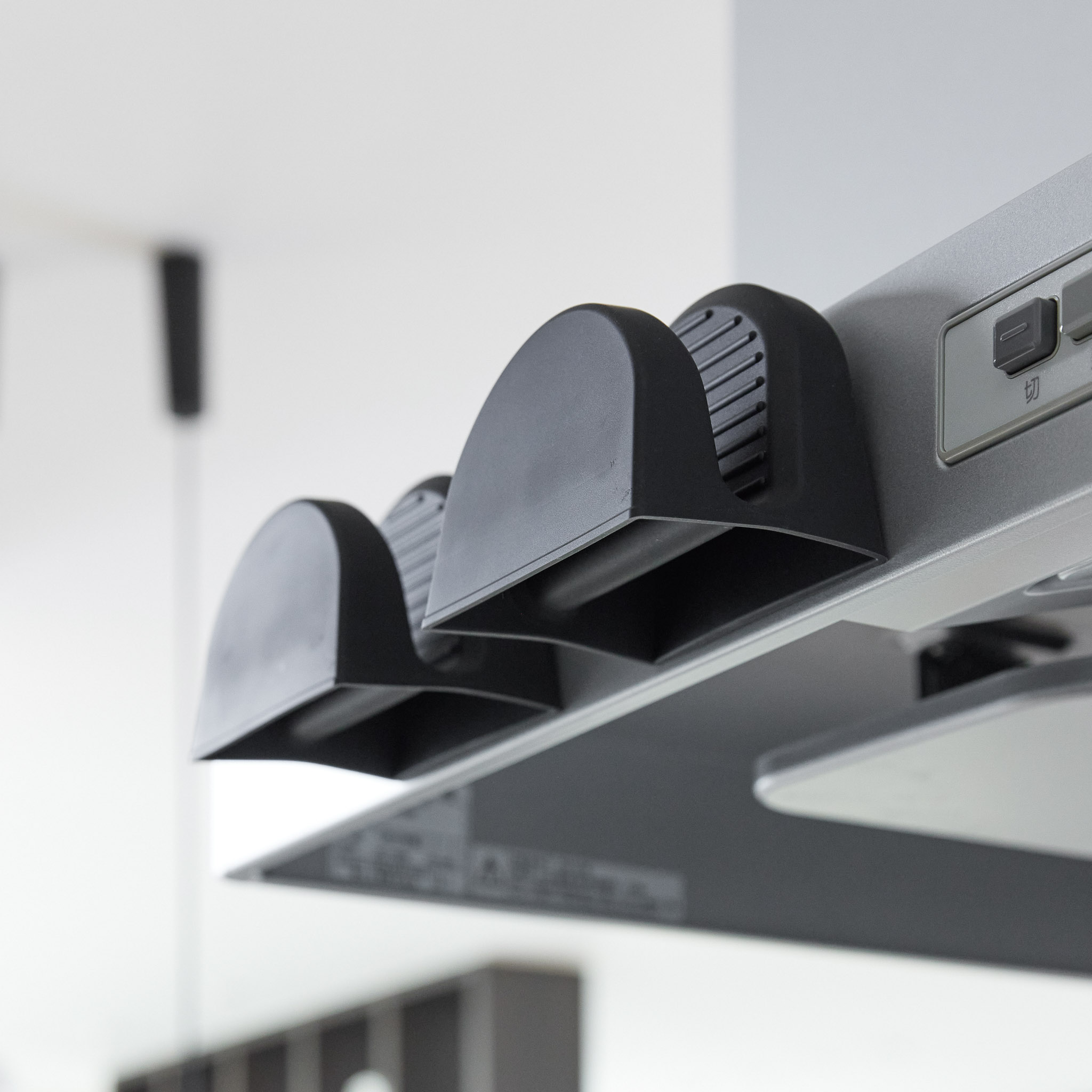 Magnetische Silikon-Topfhalter (2er-Set) : Mittenförmig für einen weichen, festen Griff