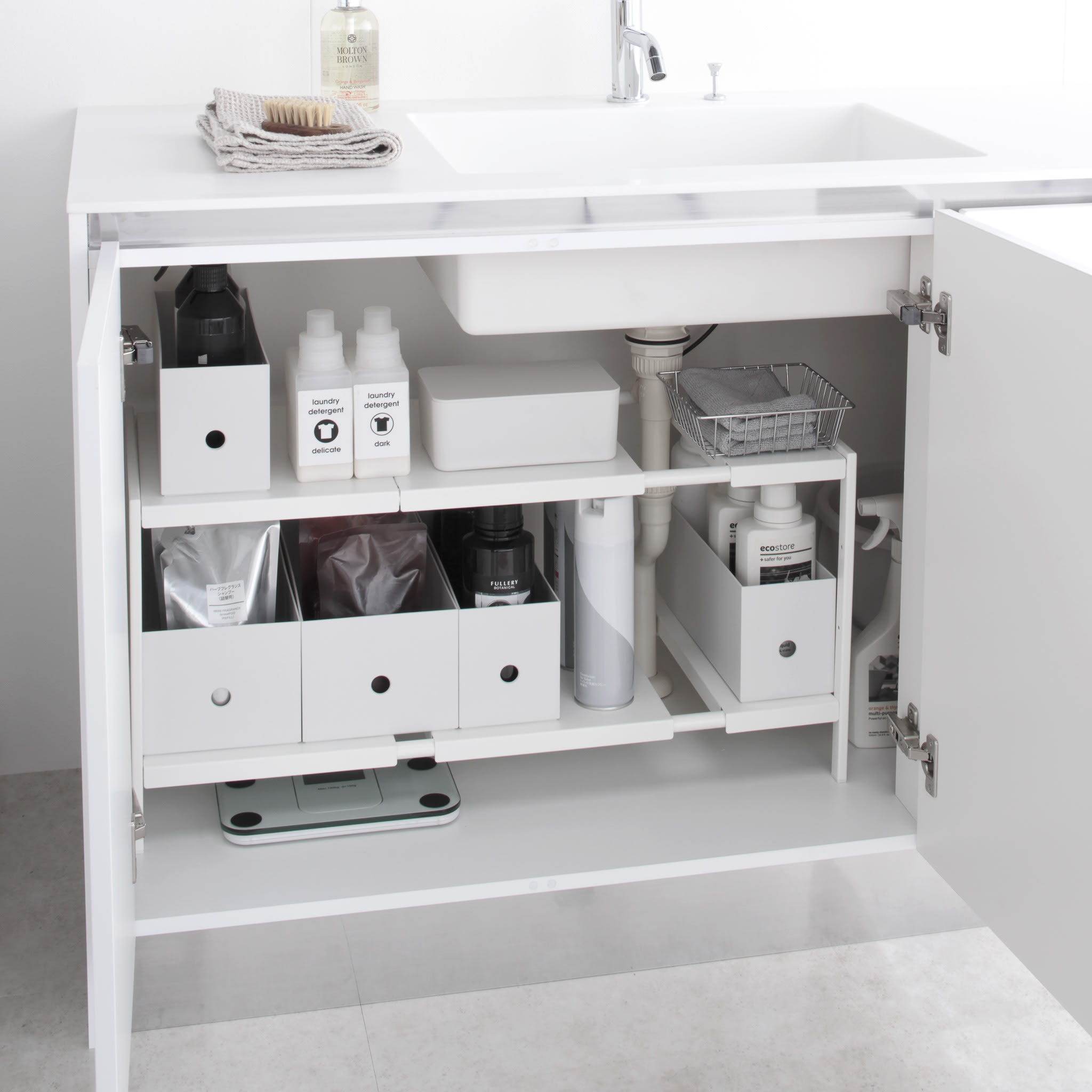 2-Tiered Extendable Under-Sink Organizer : Smart Storage Solution