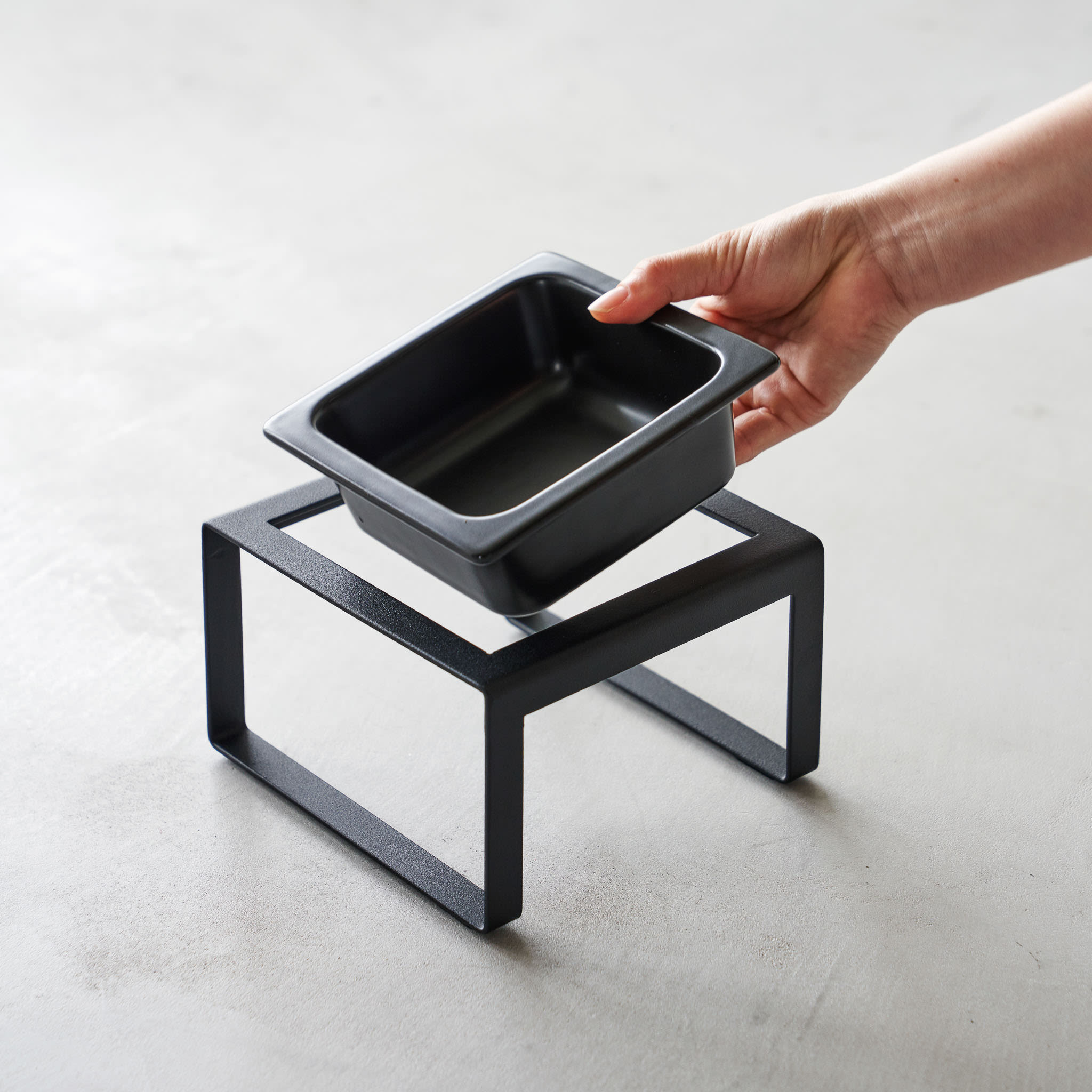 Pet Food Bowl Stand : Easy Cleaning