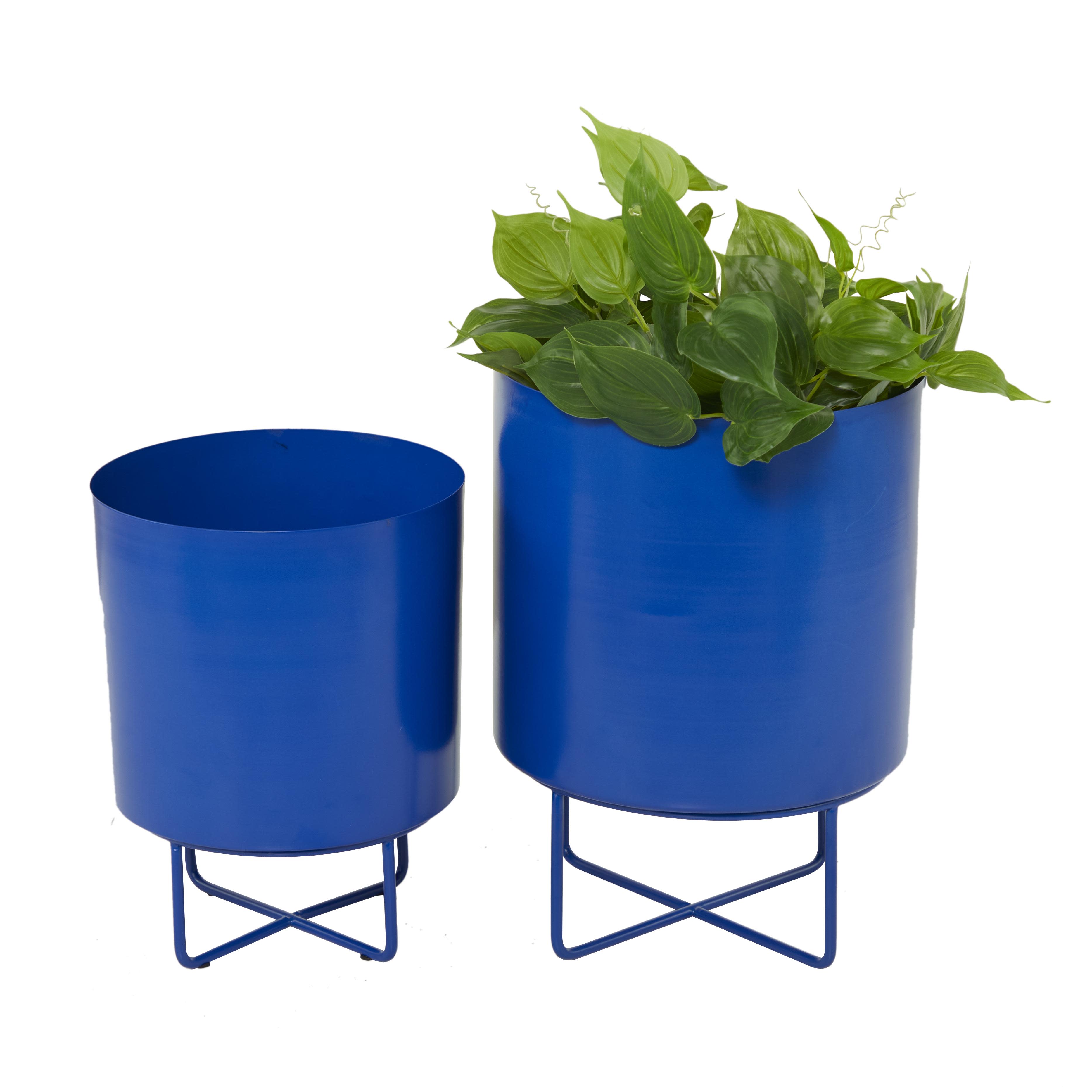 CosmoLiving by Cosmopolitan Blue Metal  Indoor Outdoor Planter, Set of 2 16", 13"H