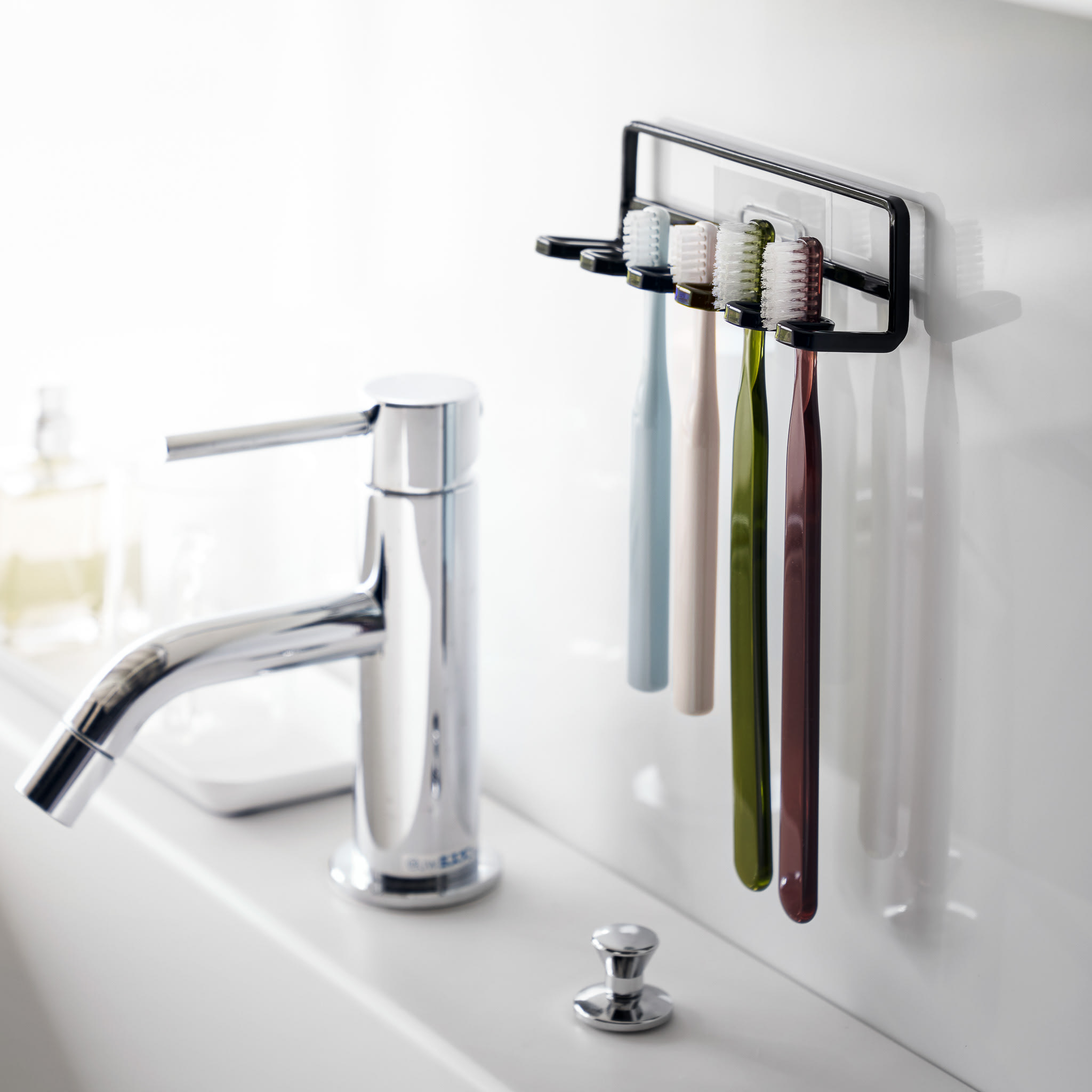 Film Hook Toothbrush Holder : Floating Storage