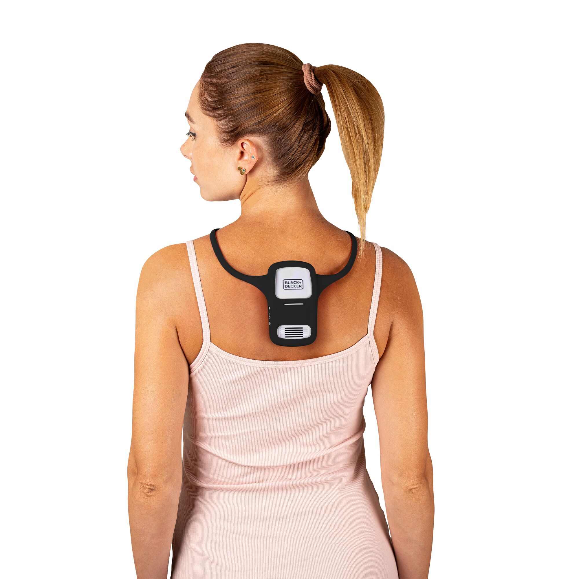 rear view of the comfortpak™ device in the obsidian black 360° lanyard worn around the back of a woman's neck