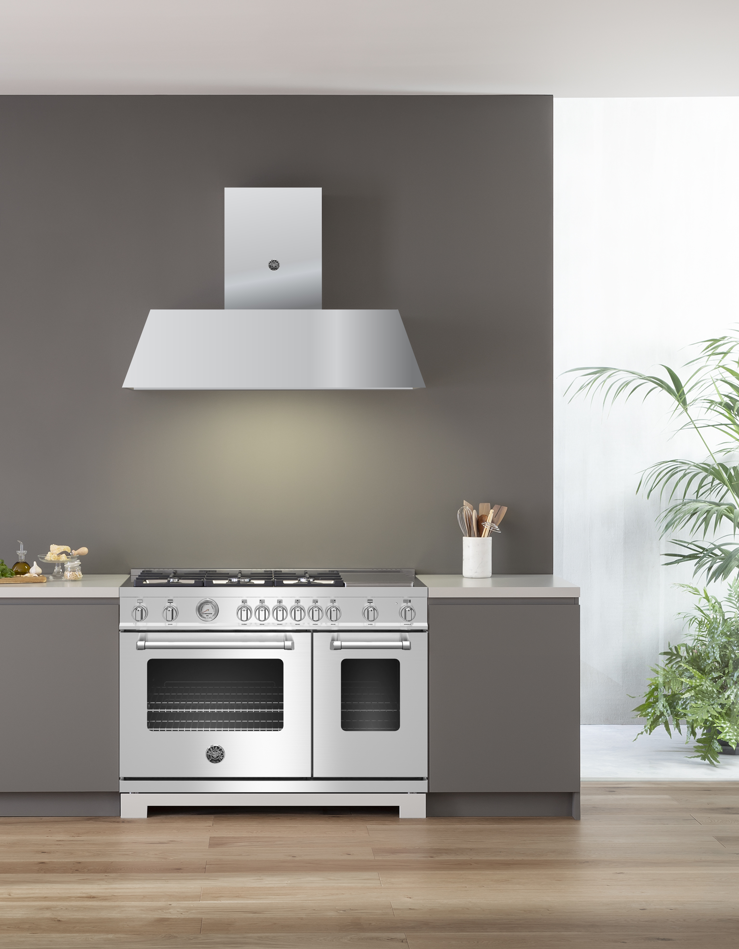 Bertazzoni 48" Master Series range - Gas Oven - 6 aluminum burners + griddle