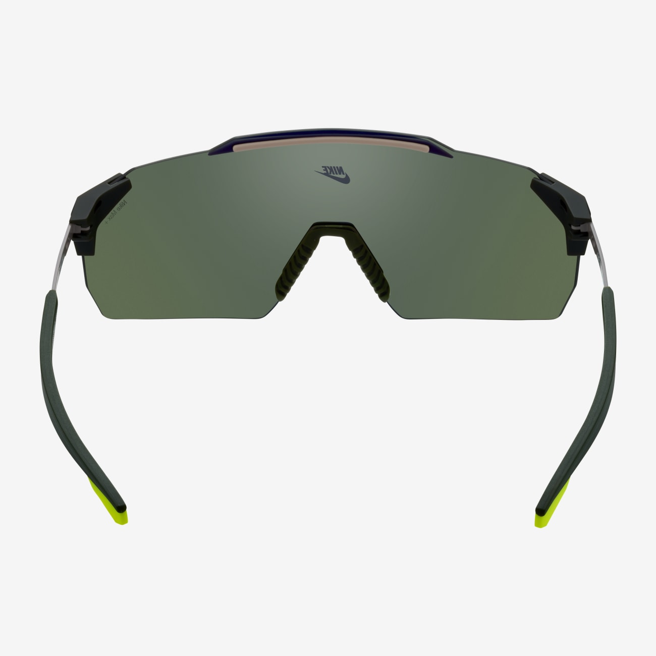 Nike Limitless Shield Lifestyle Image