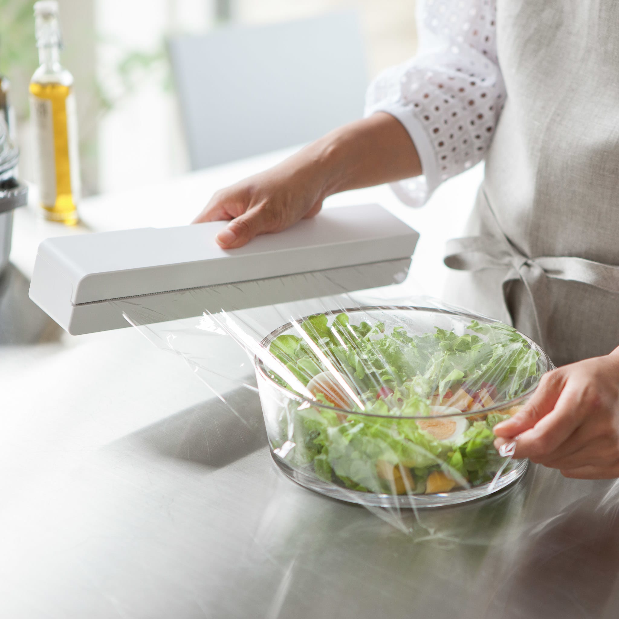 Magnetic Wrap Case : Practical Tear-Off Edge