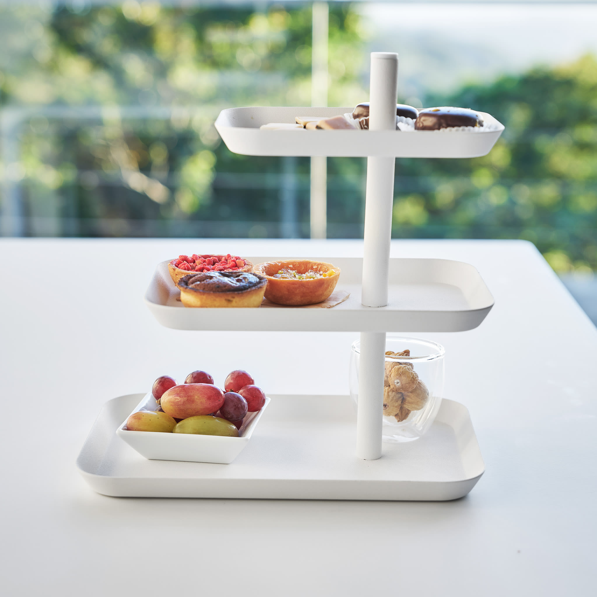 3-Tiered Serving Stand with Rotatable Trays : 3 Levels