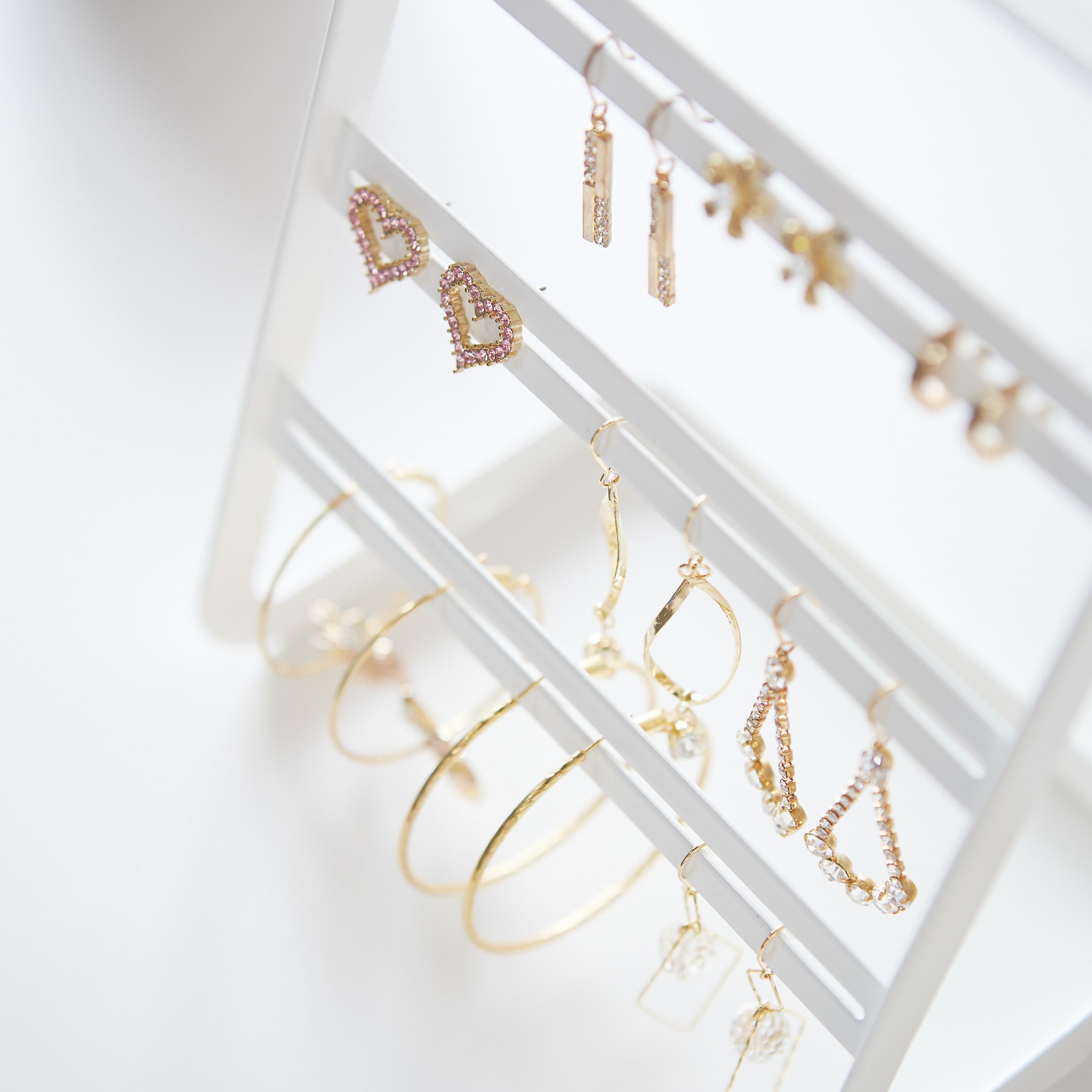 Earring Stand : Three-Tier Storage