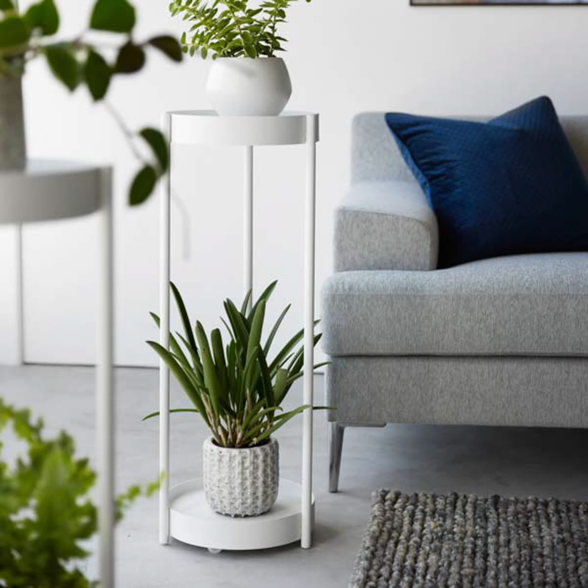 2-Tiered Plant Stand with Casters : Decorative Two-Tier Display