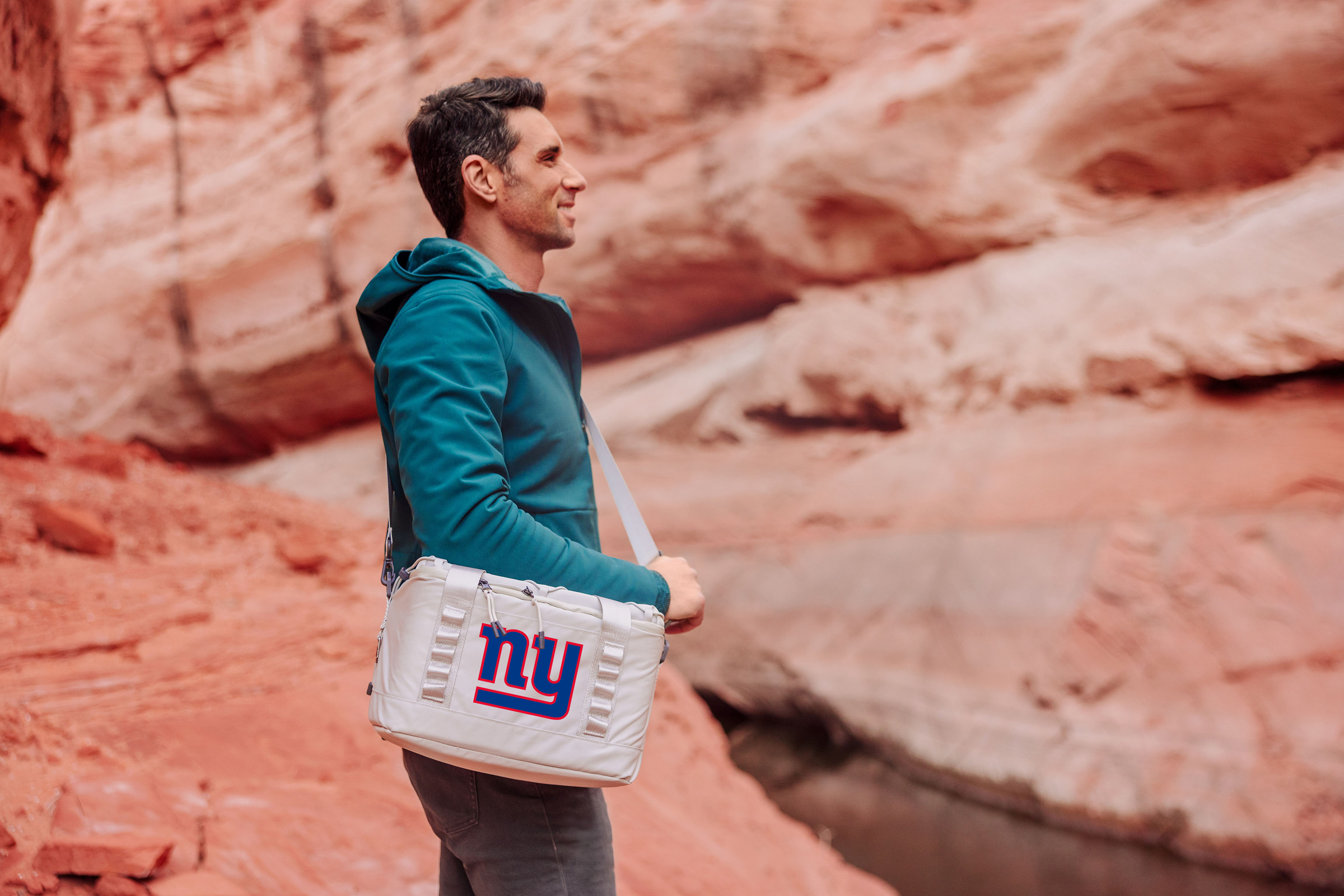 New York Giants - Tarana Superthick Recycled Cooler - 12 can