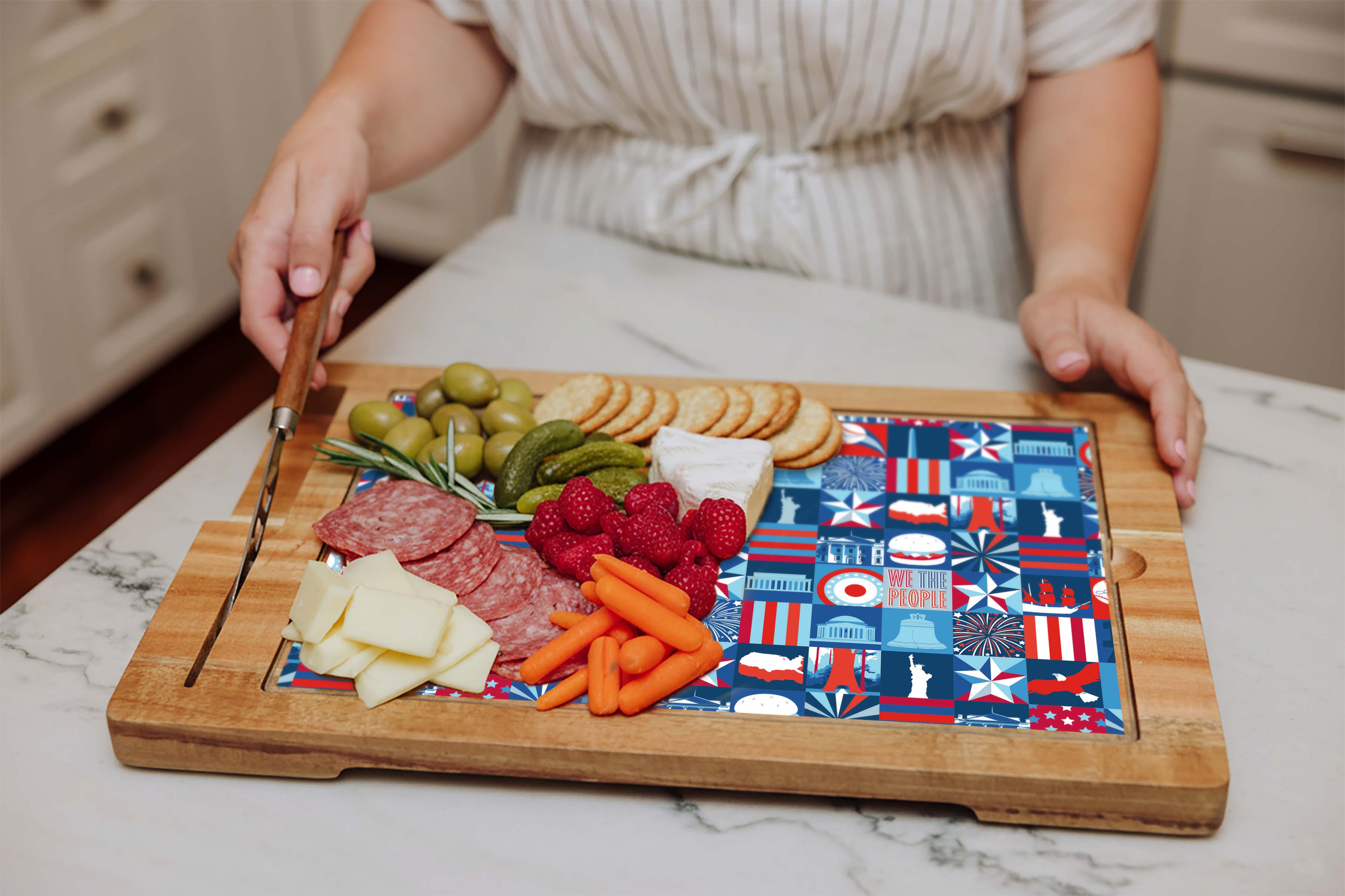 America250 - Ventana - Tempered Glass and Acacia Cheese Board and Knife Set