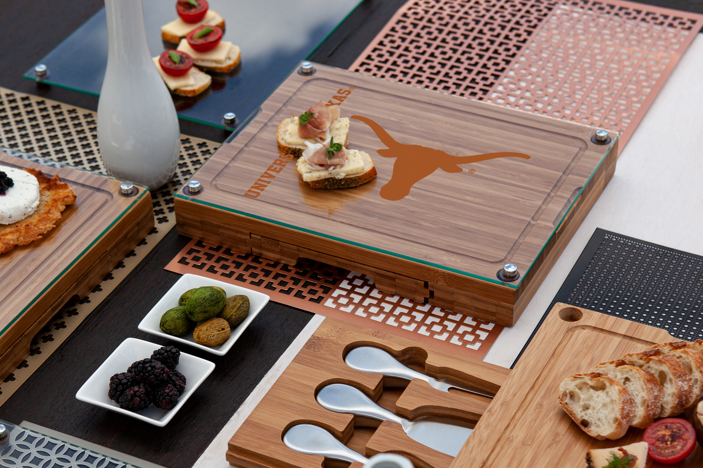 Texas Longhorns - Concerto Glass Top Cheese Cutting Board & Tools Set