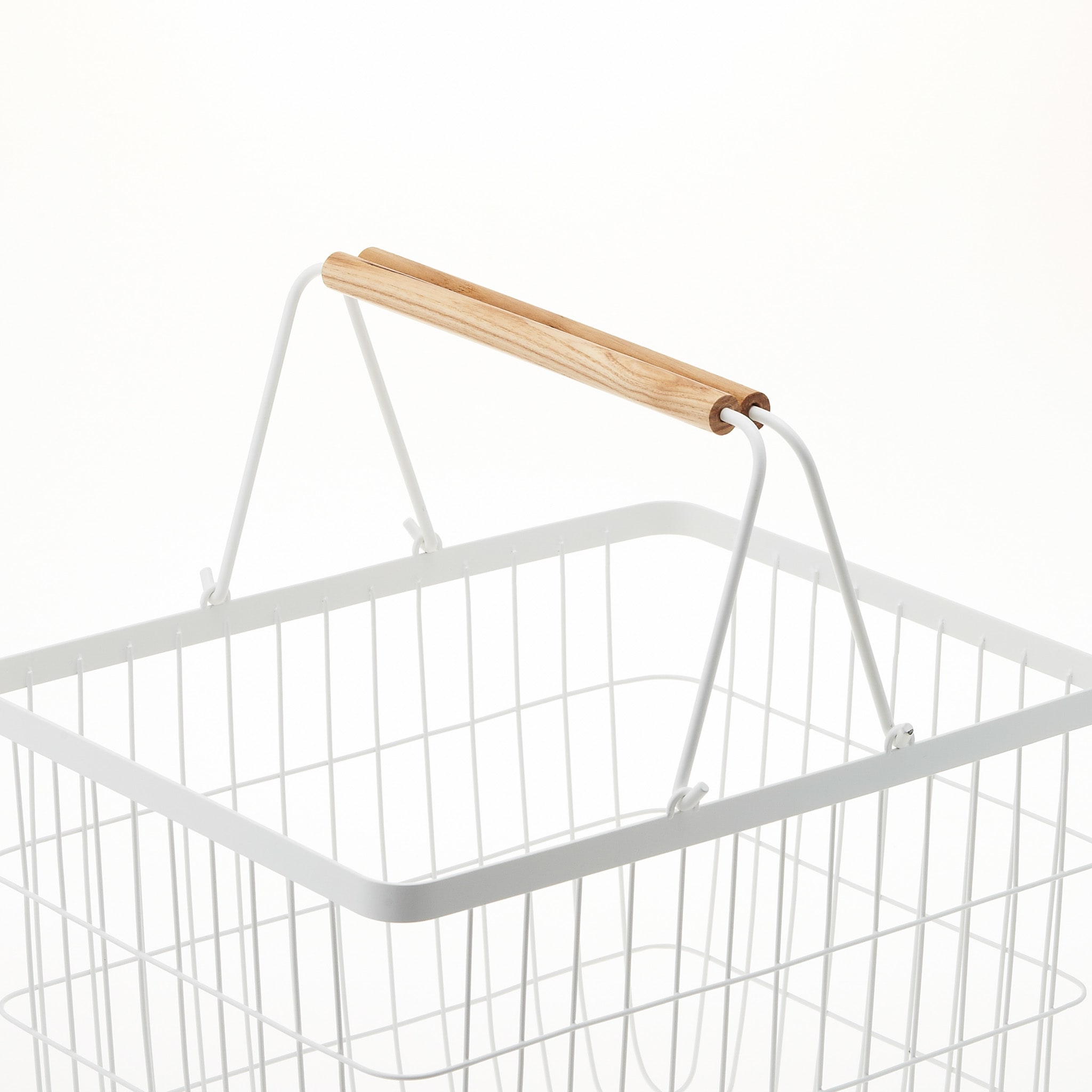 Laundry Basket M : Stylish Wooden Handles