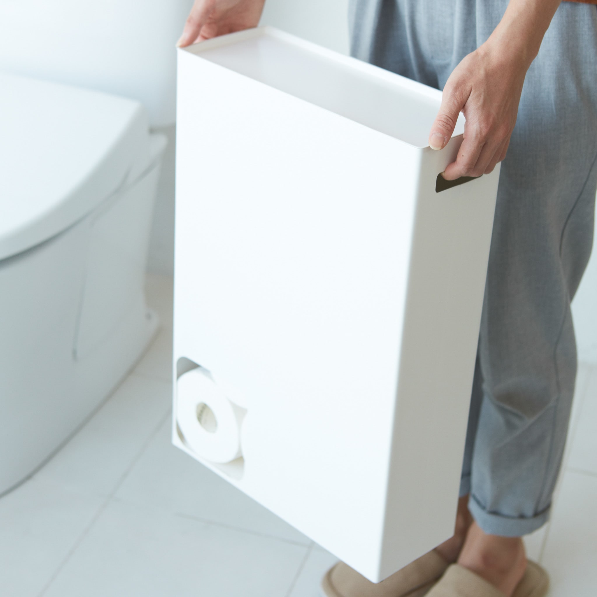 Toilet Paper Stocker : Lightweight and Portable