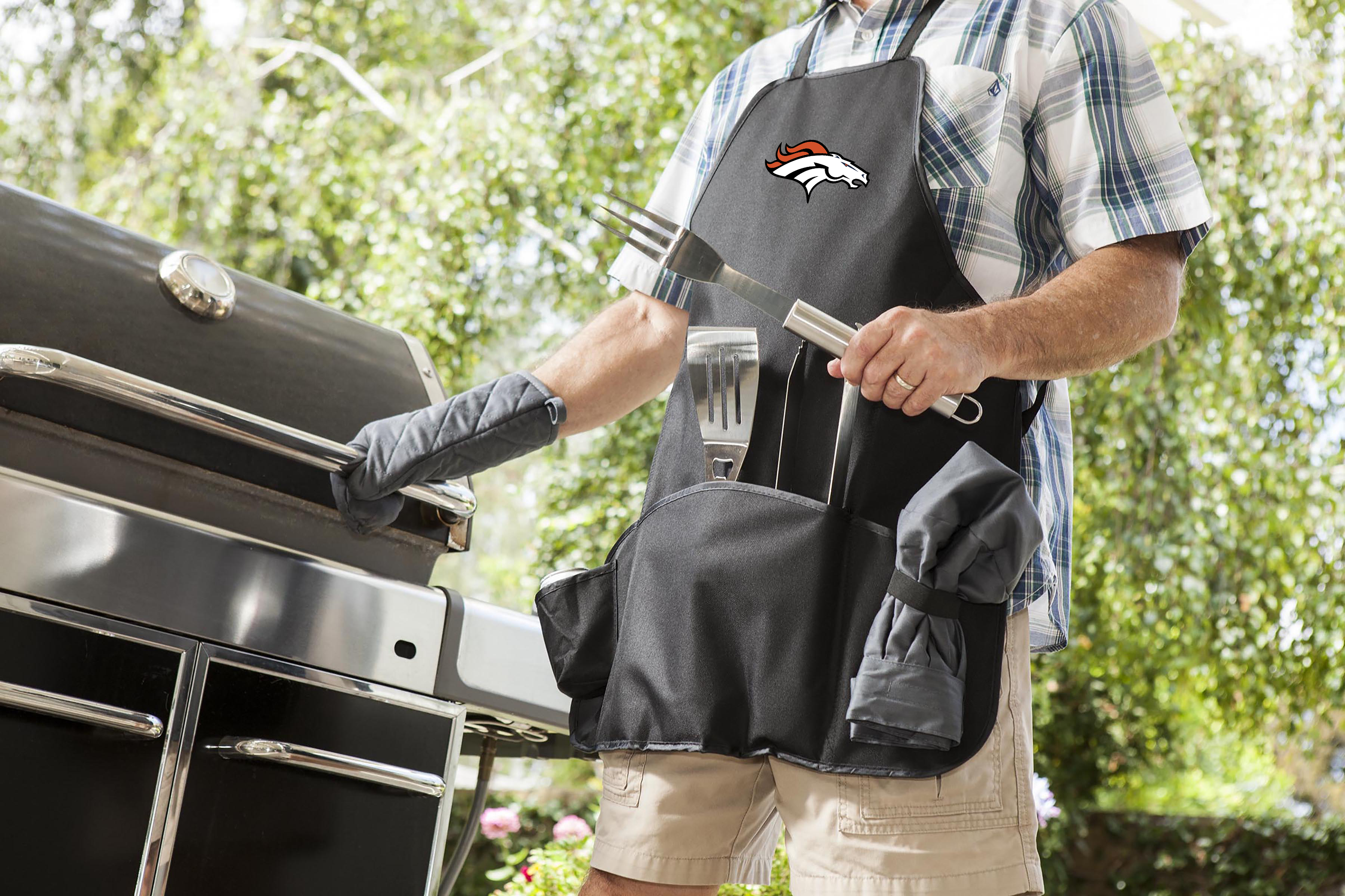 Denver Broncos - BBQ Apron Tote Pro Grill Set