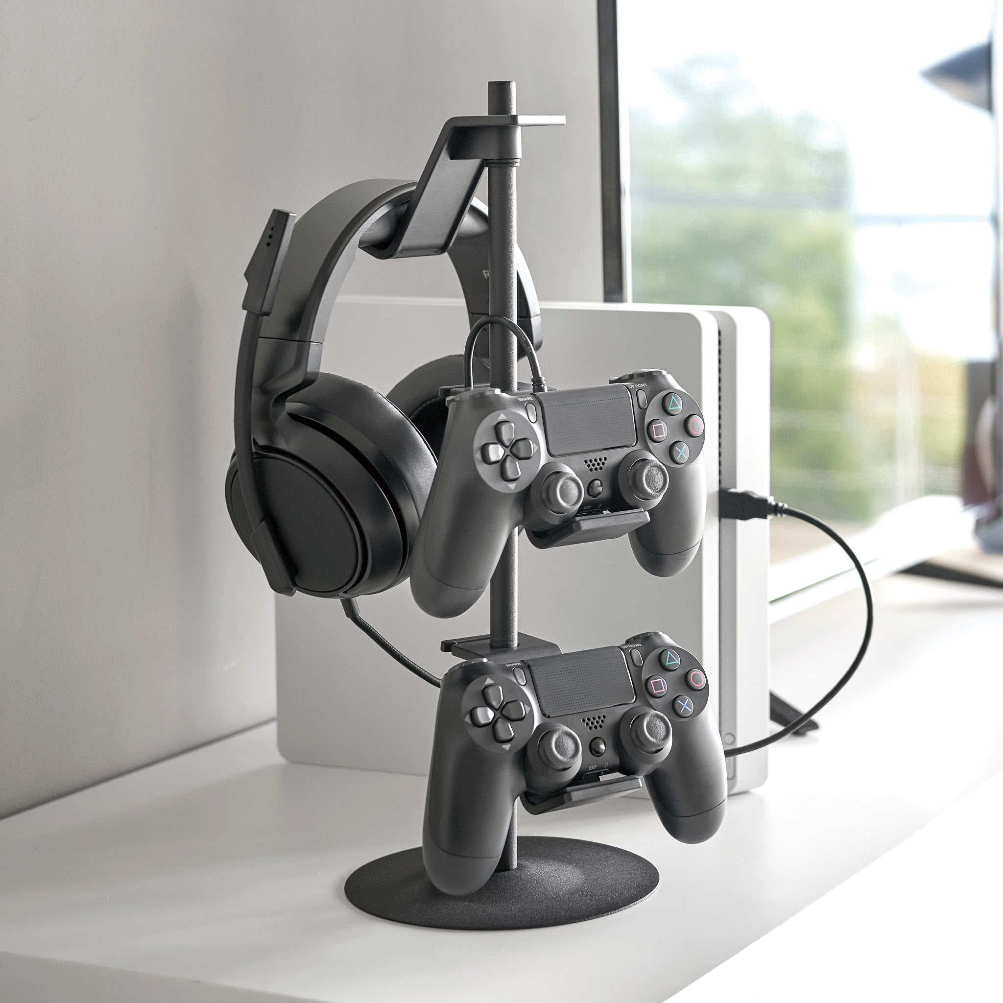 Game Controller Rack : Rotatable and Height-Adjustable