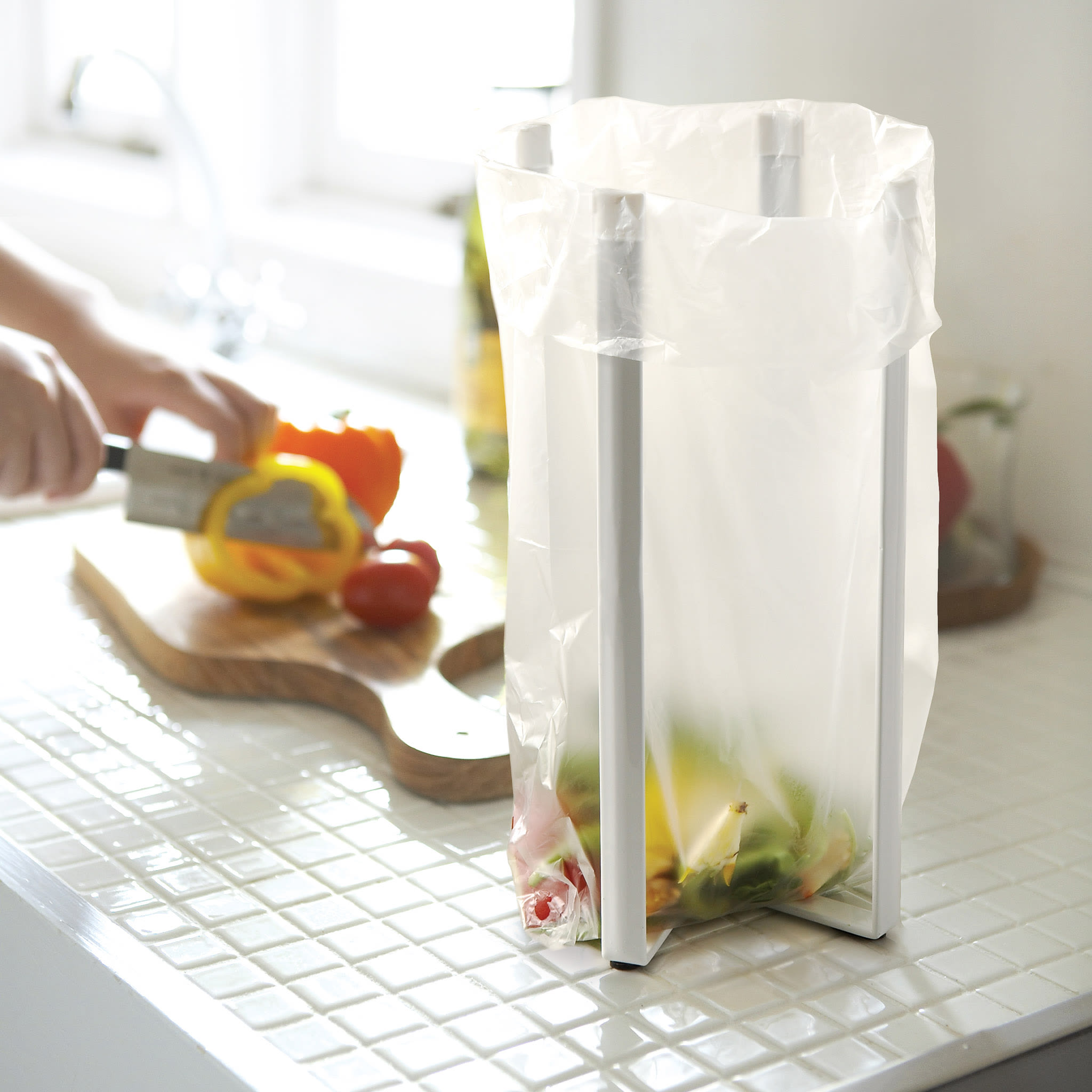 Multifunktionsständer für die Küche : Zum Auslöffeln des Mittagessens.