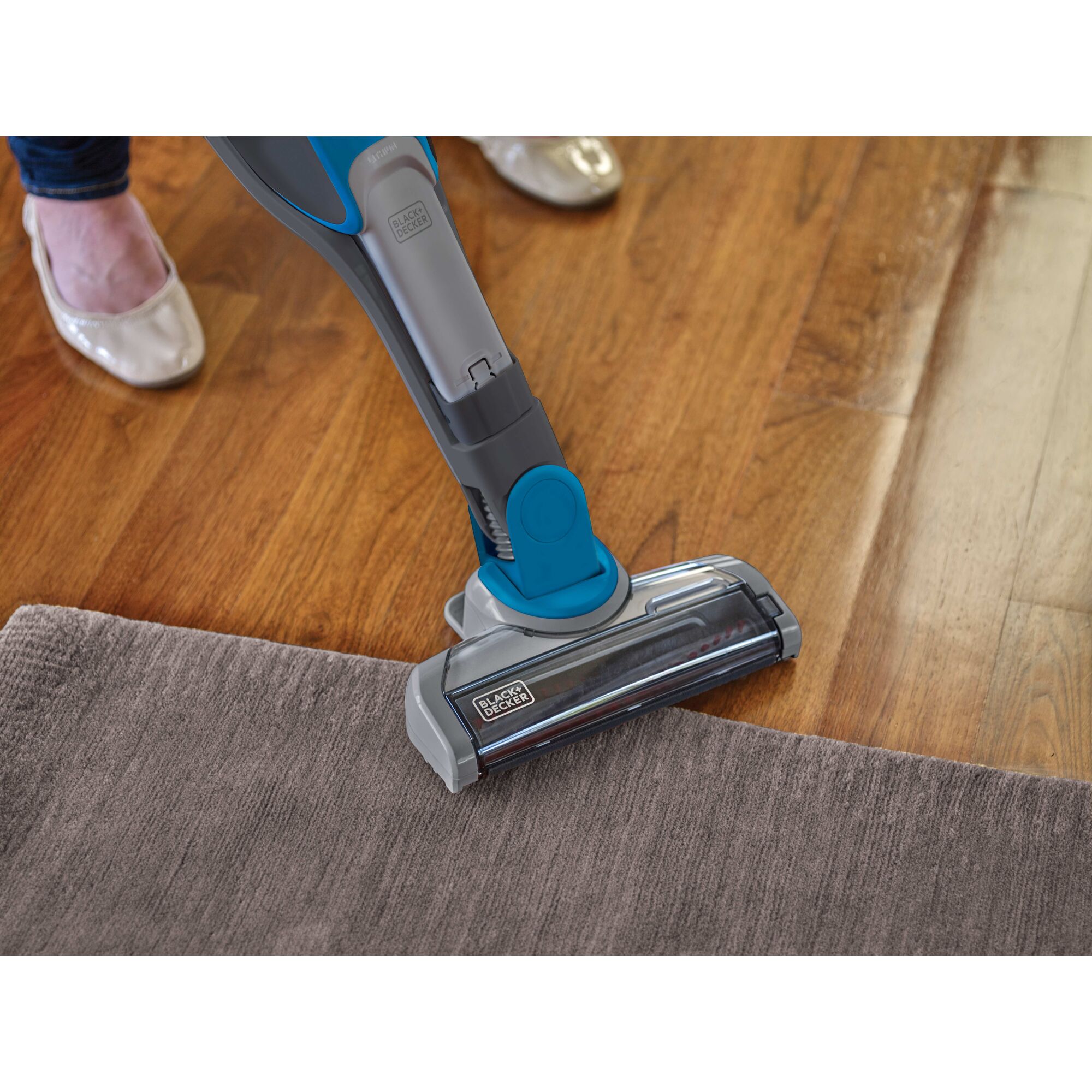 Cleans both floors and carpet feature of Cordless Lithium 2 in 1 Stick Vacuum.