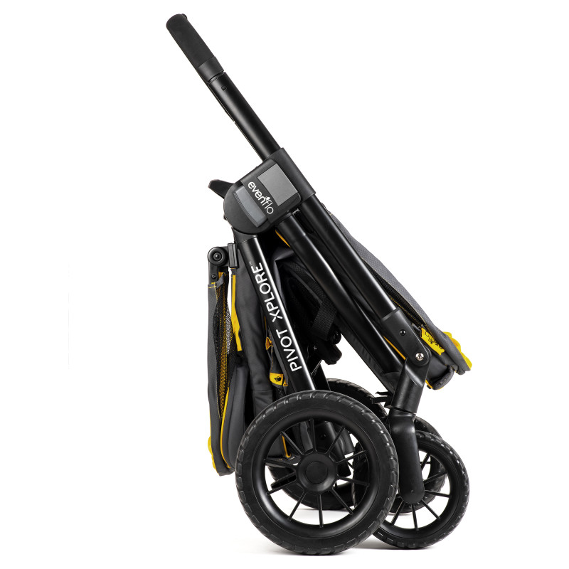Pivot Xplore™All-Terrain Stroller Wagon (Adventurer) Lifestyle Photo Pivot Xplore™All-Terrain Stroller Wagon (Adventurer) Lifestyle Photo