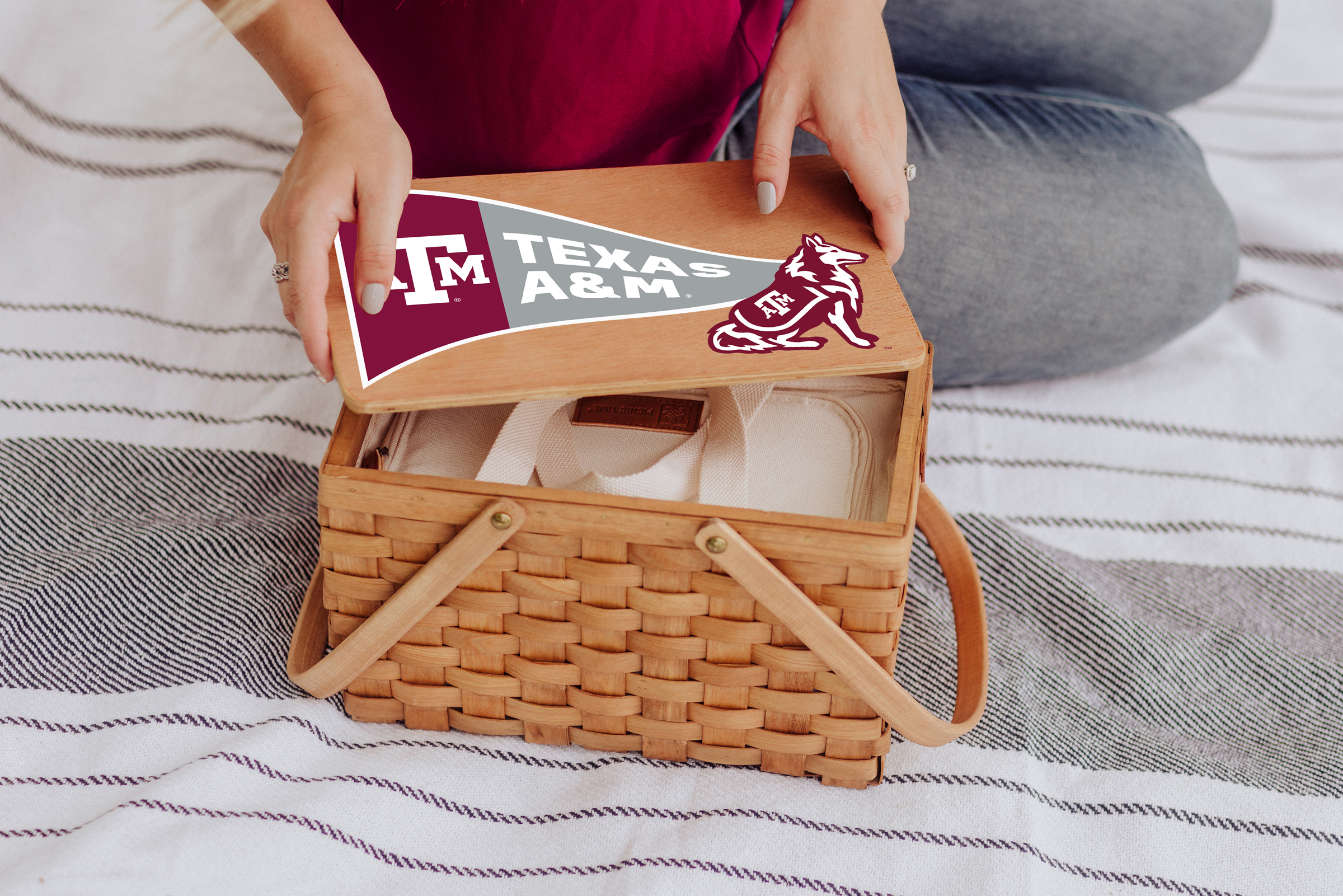 Texas A&M Aggies - Poppy Personal Picnic Basket