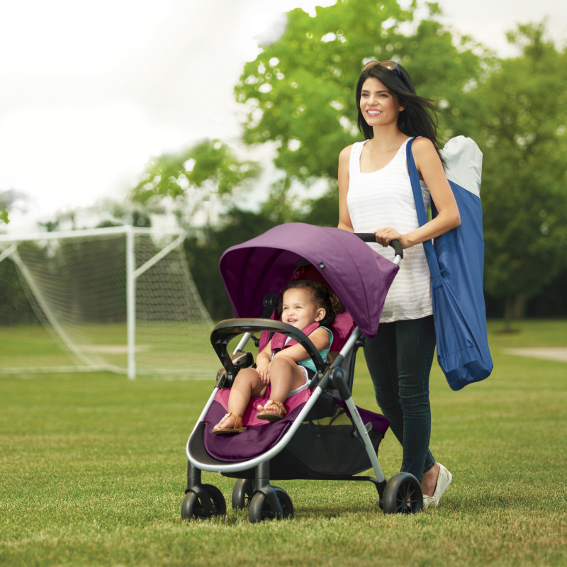 Folio Travel System with LiteMax™ Infant Car Seat (Blackberry) Lifestyle Photo Folio Travel System with LiteMax™ Infant Car Seat (Blackberry) Lifestyle Photo