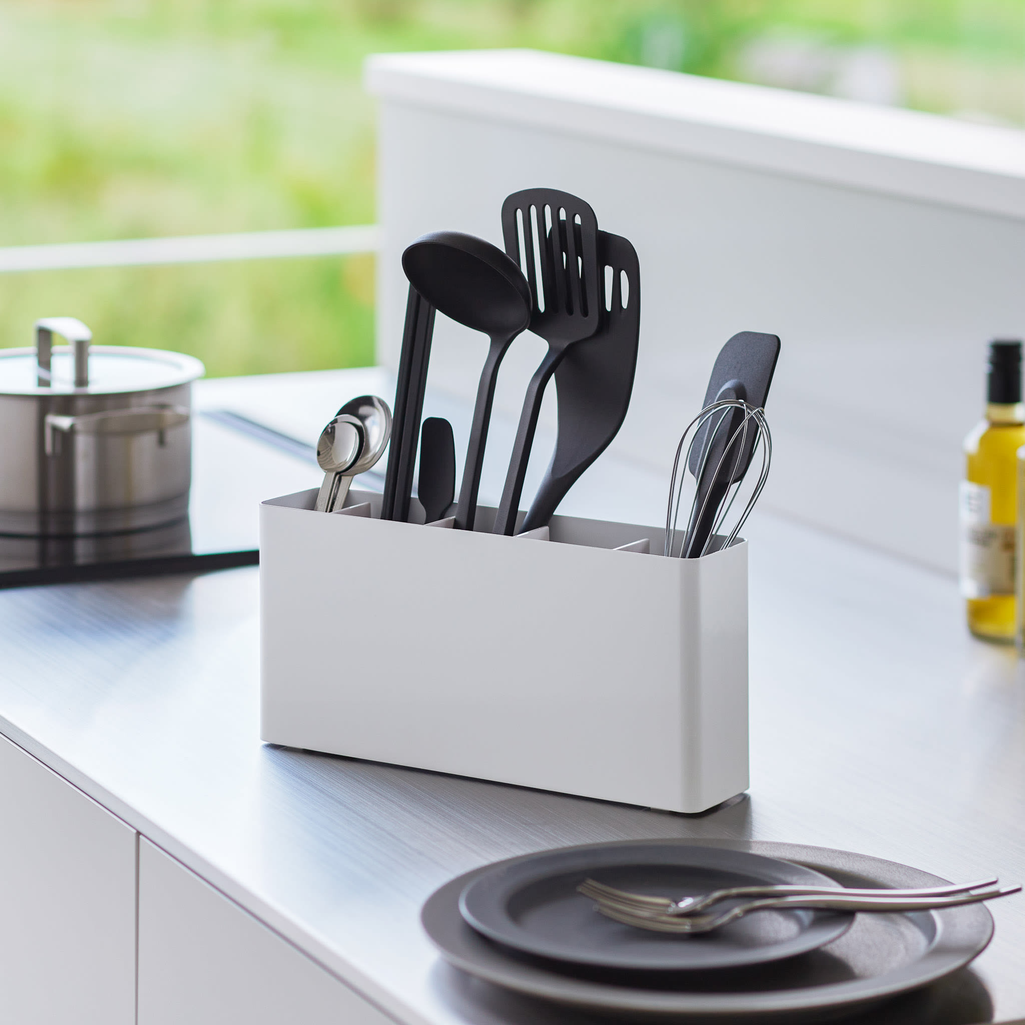 Kitchen Tool & Cutting Board Holder : Slim Design