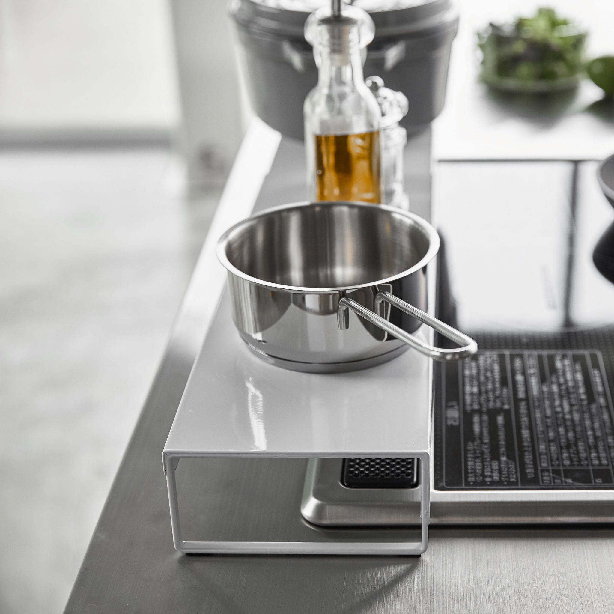 Extendable Vent Cover : Additional Storage Space