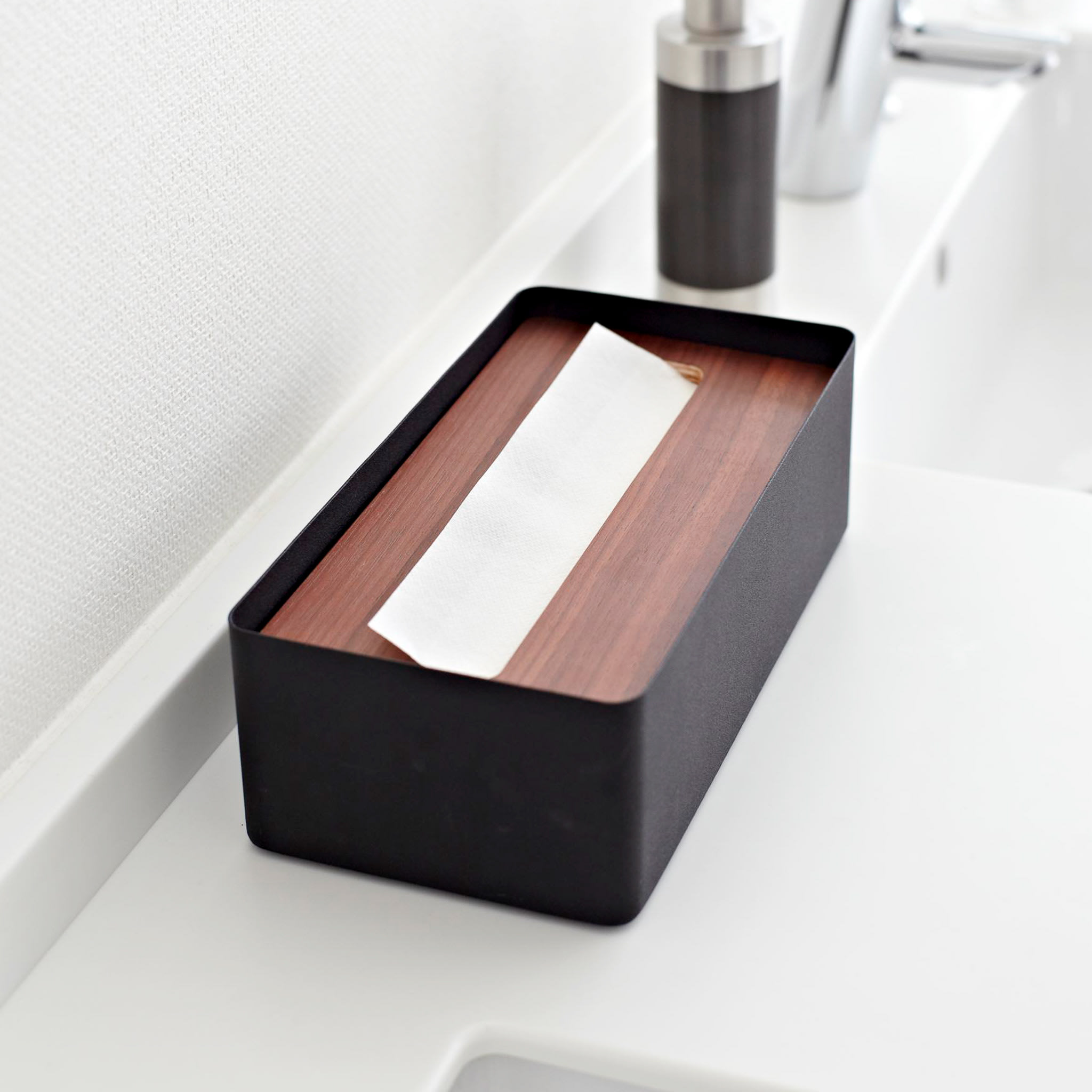 Tissue Case : Perfect Size