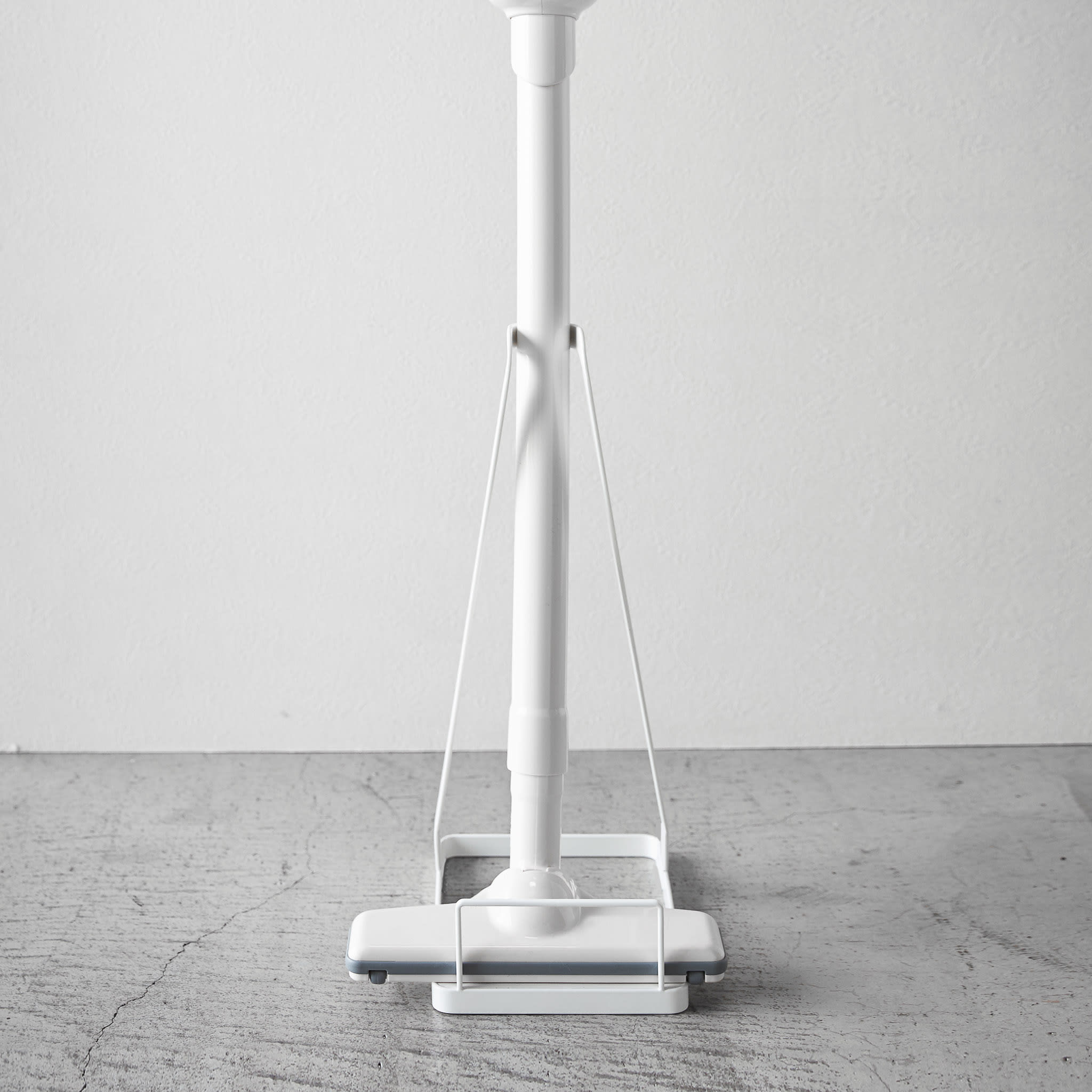 Vacuum Cleaner Stand : Designed for Stick Vacuums