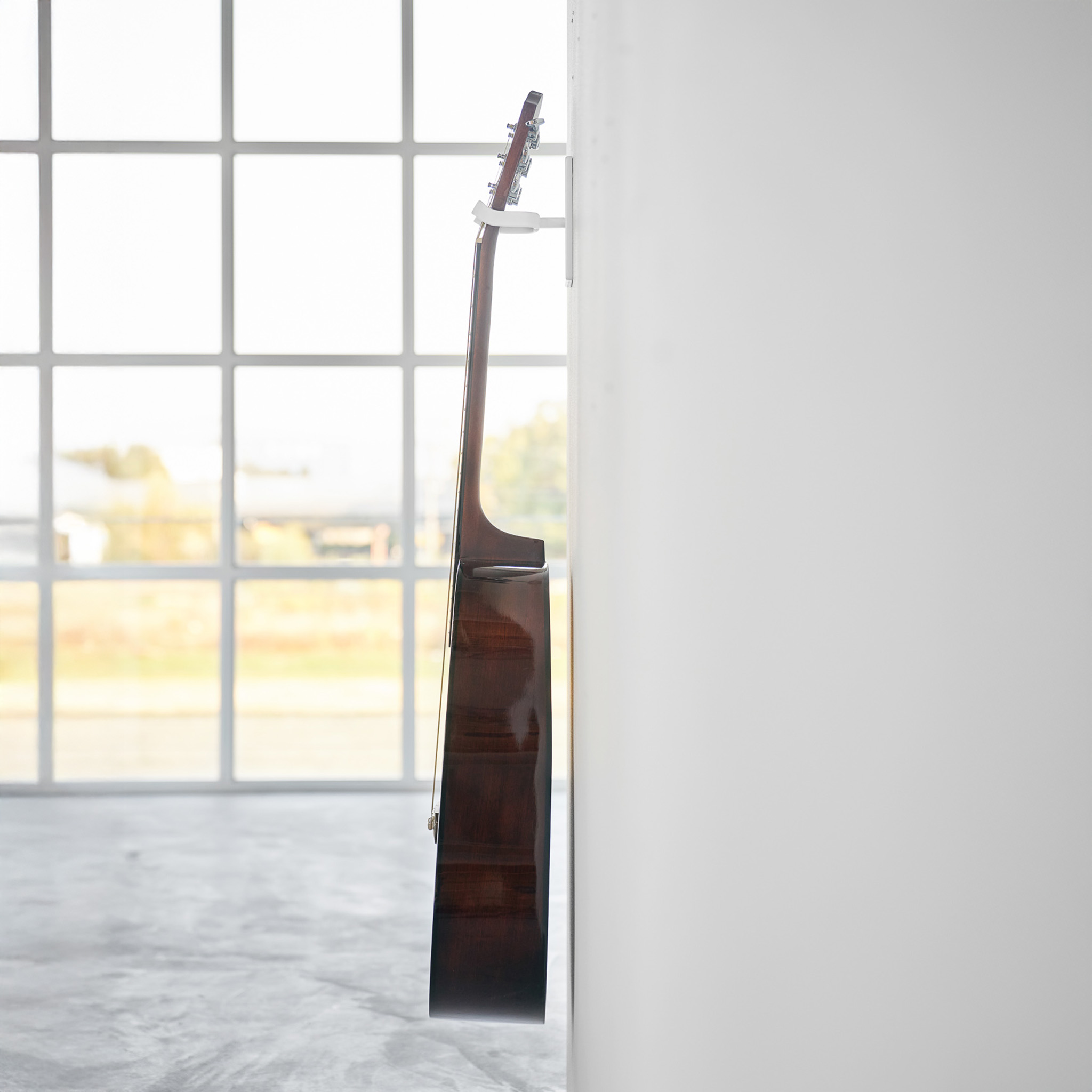 Wall-Mounted Guitar Holder : Thoughtful Design
