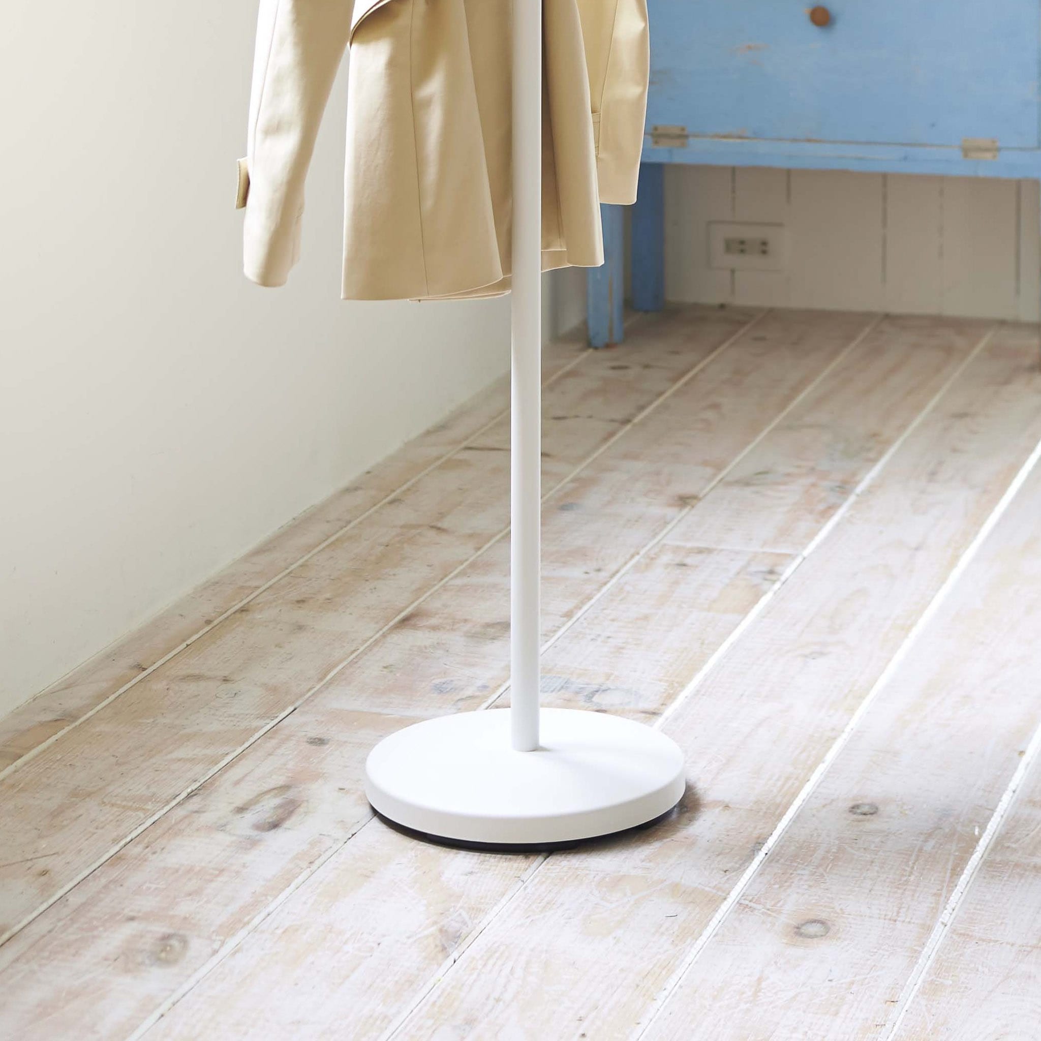 Coat Rack : Stable Base