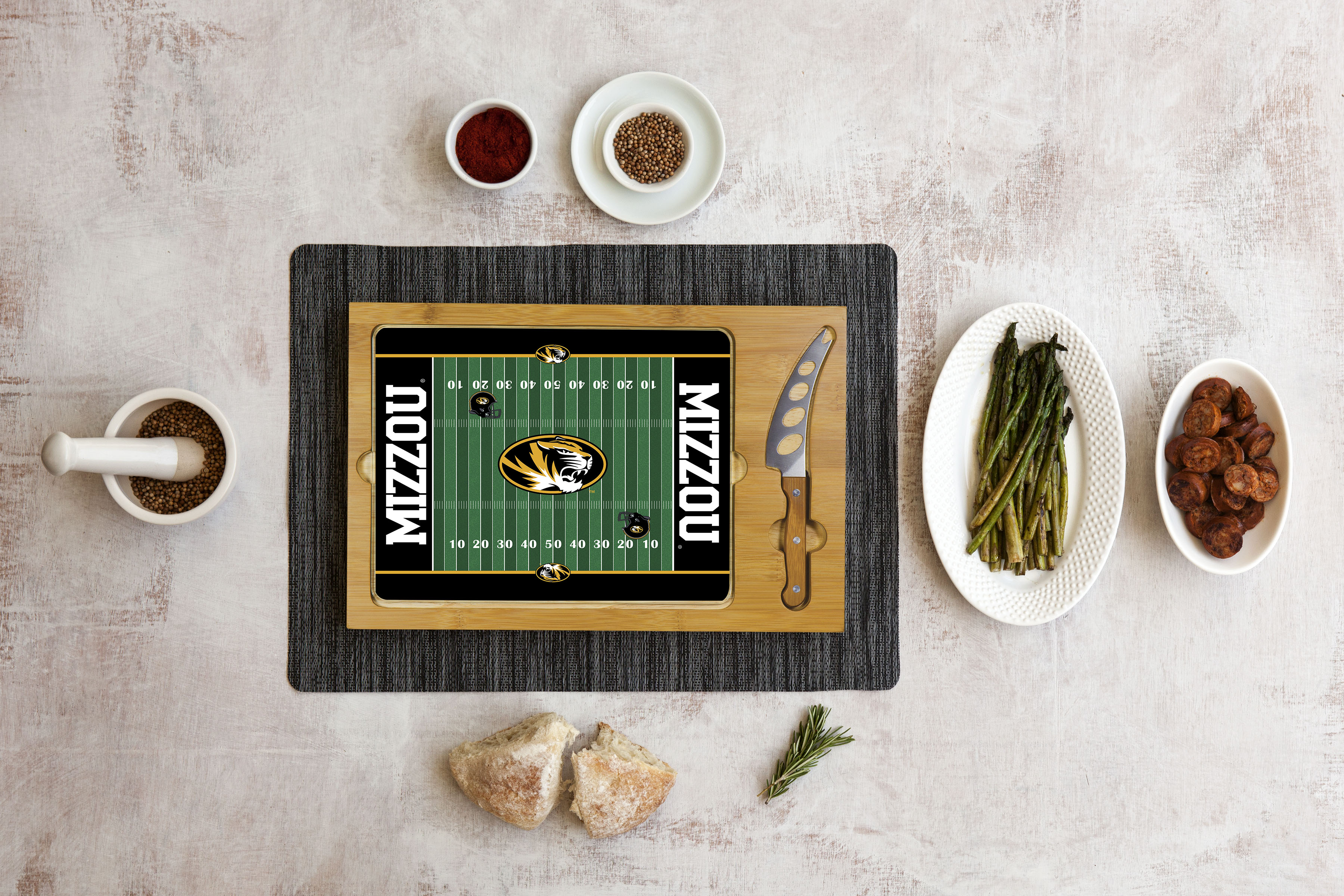 Mizzou Tigers Football Field - Icon Glass Top Cutting Board & Knife Set