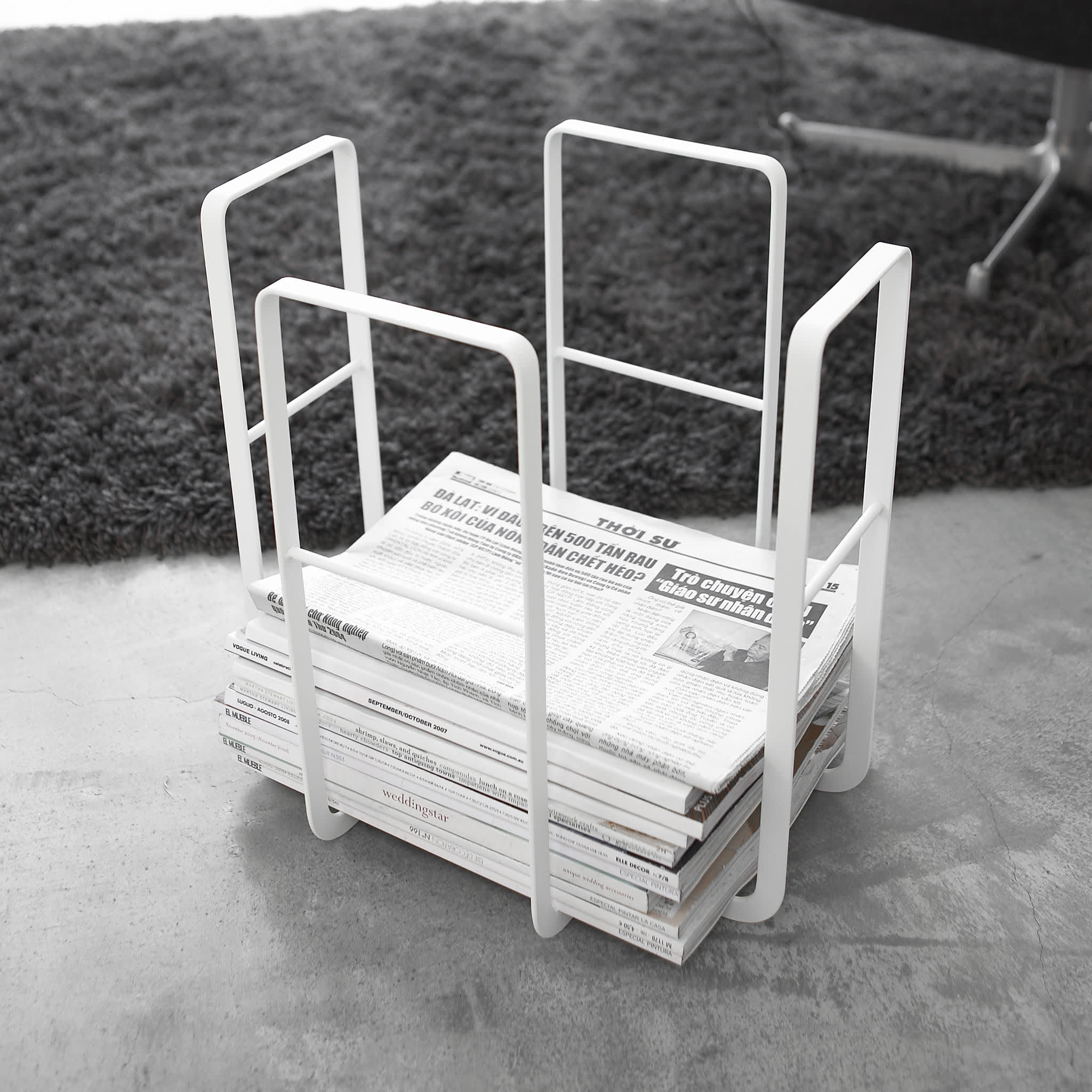 News Rack : Timeless & Unobtrusive