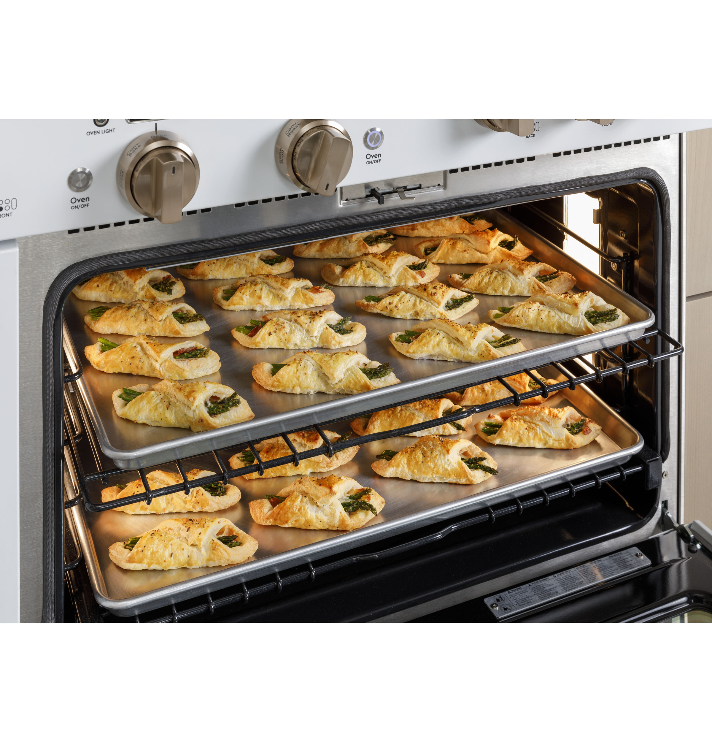 36" Width — 6 Burners — Dual Fuel — Conv — ADA Compliant — Connectable via built-in WiFi view 6